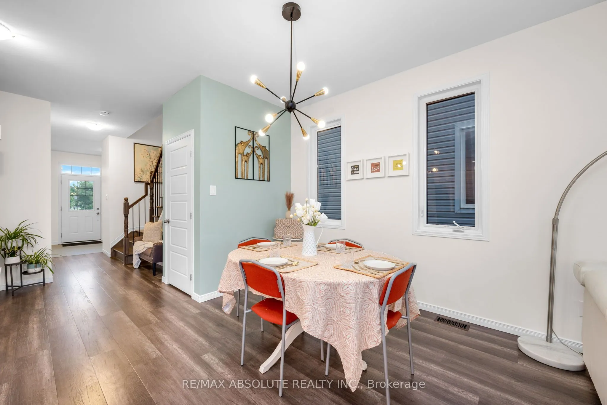 302 Haliburton Heights