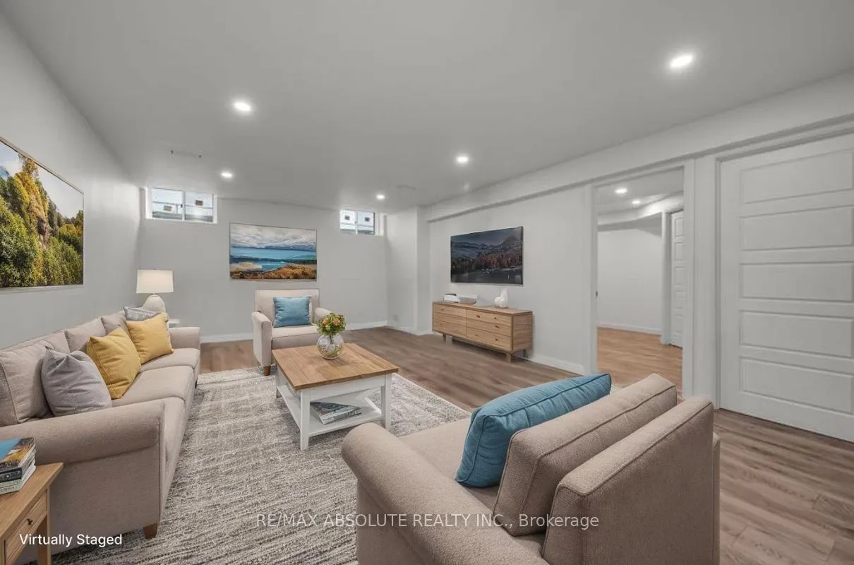 302 Haliburton Heights