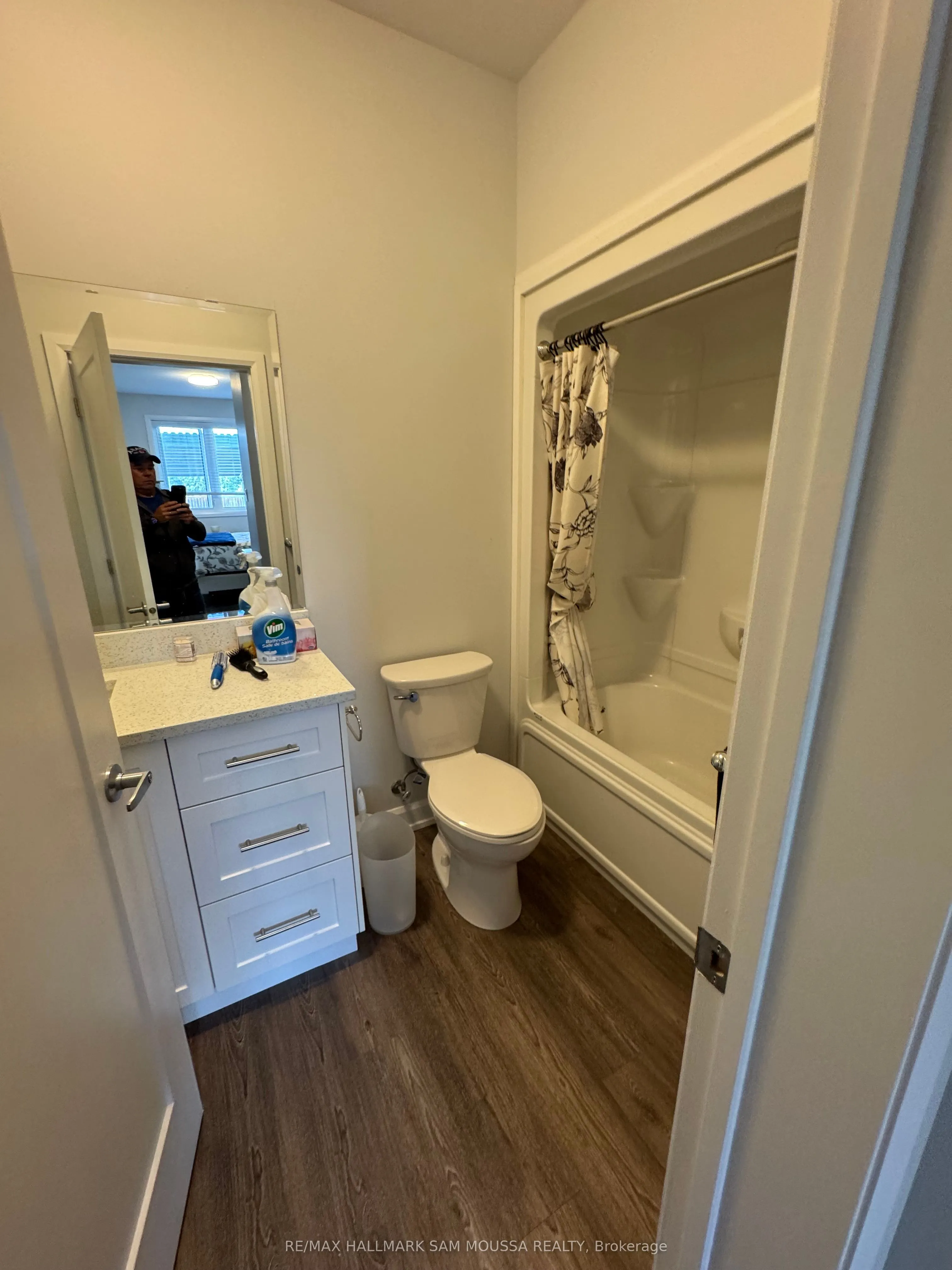 39 Senators Gate Drive, #6