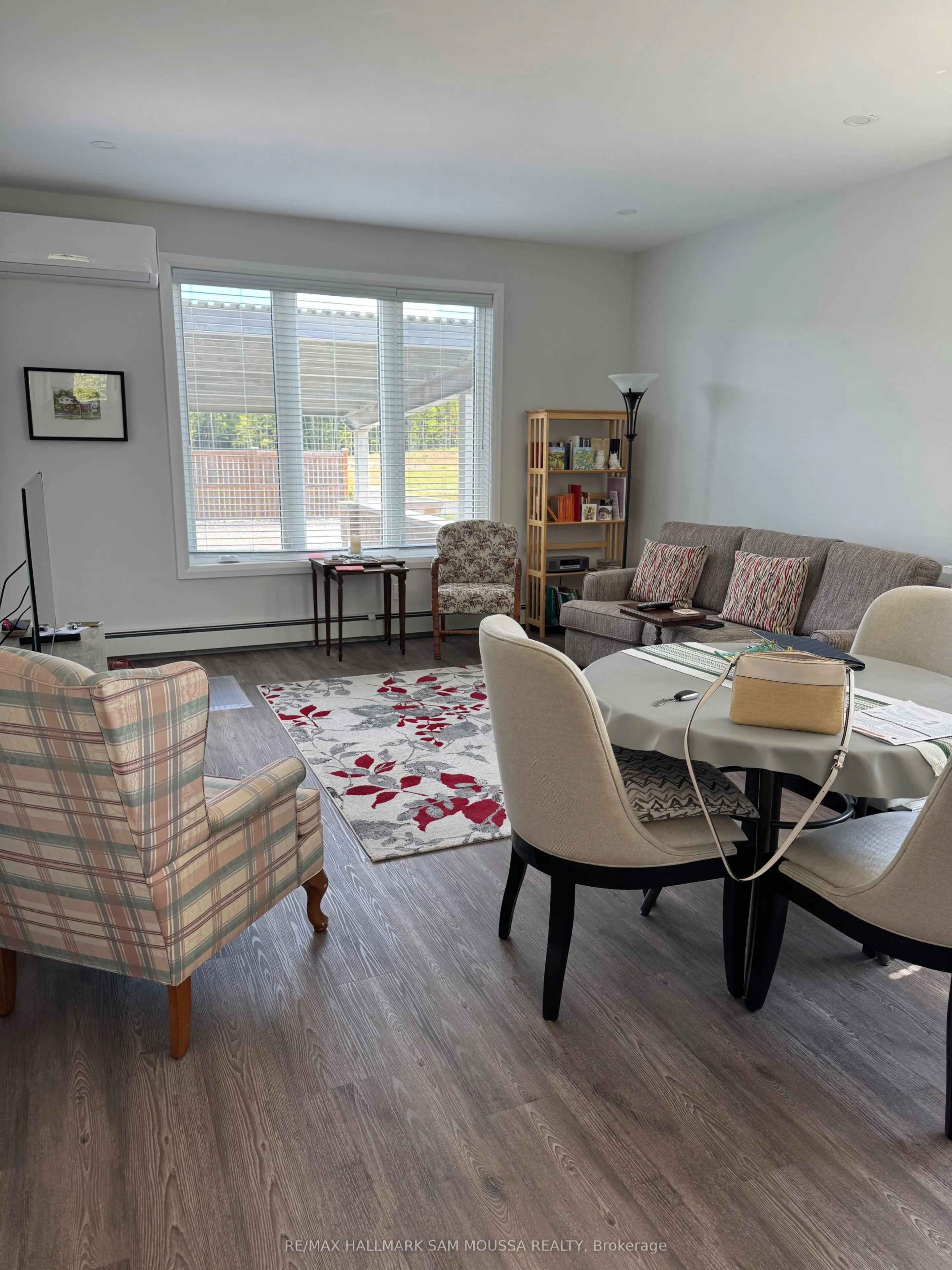 39 Senators Gate Drive, #6