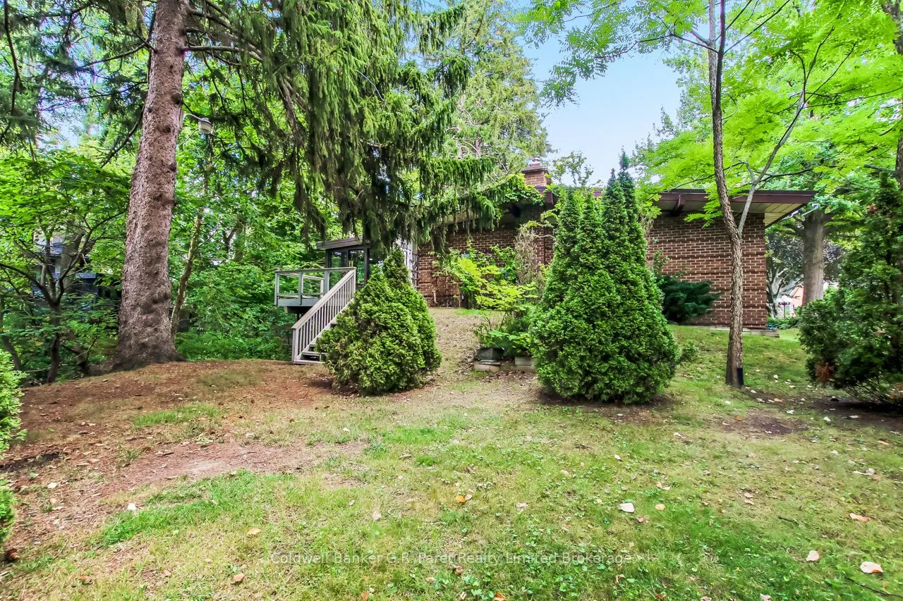 7 & 9 Lisgar Court