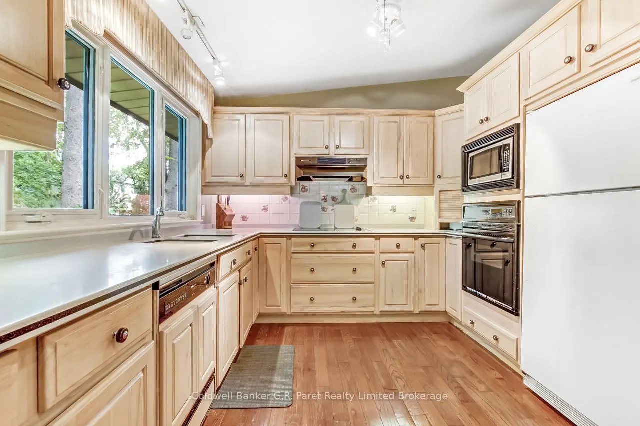 7 & 9 Lisgar Court