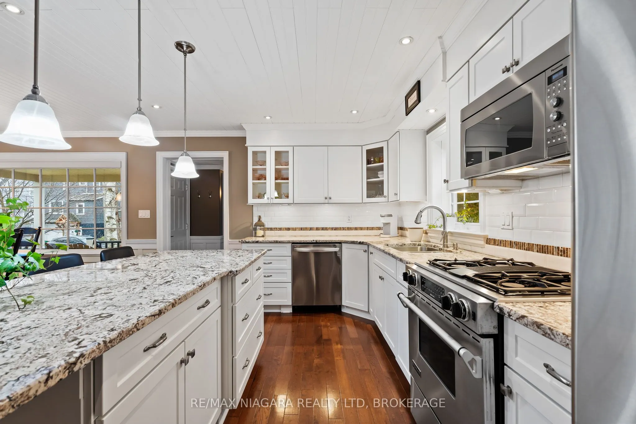 88 Tennessee Avenue, #Main