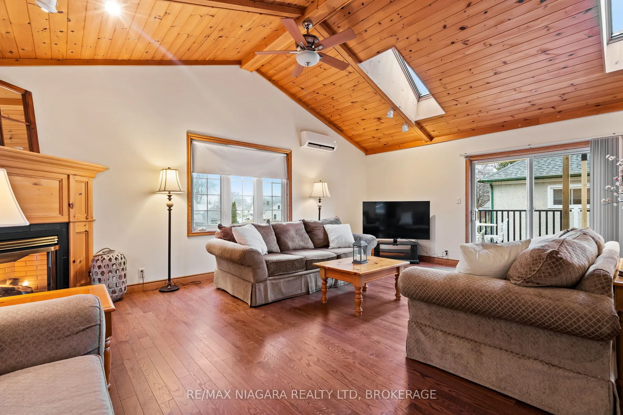 88 Tennessee Avenue, #Main