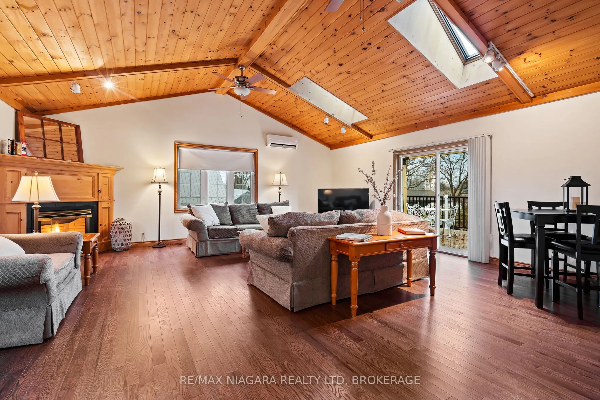 88 Tennessee Avenue, #Main