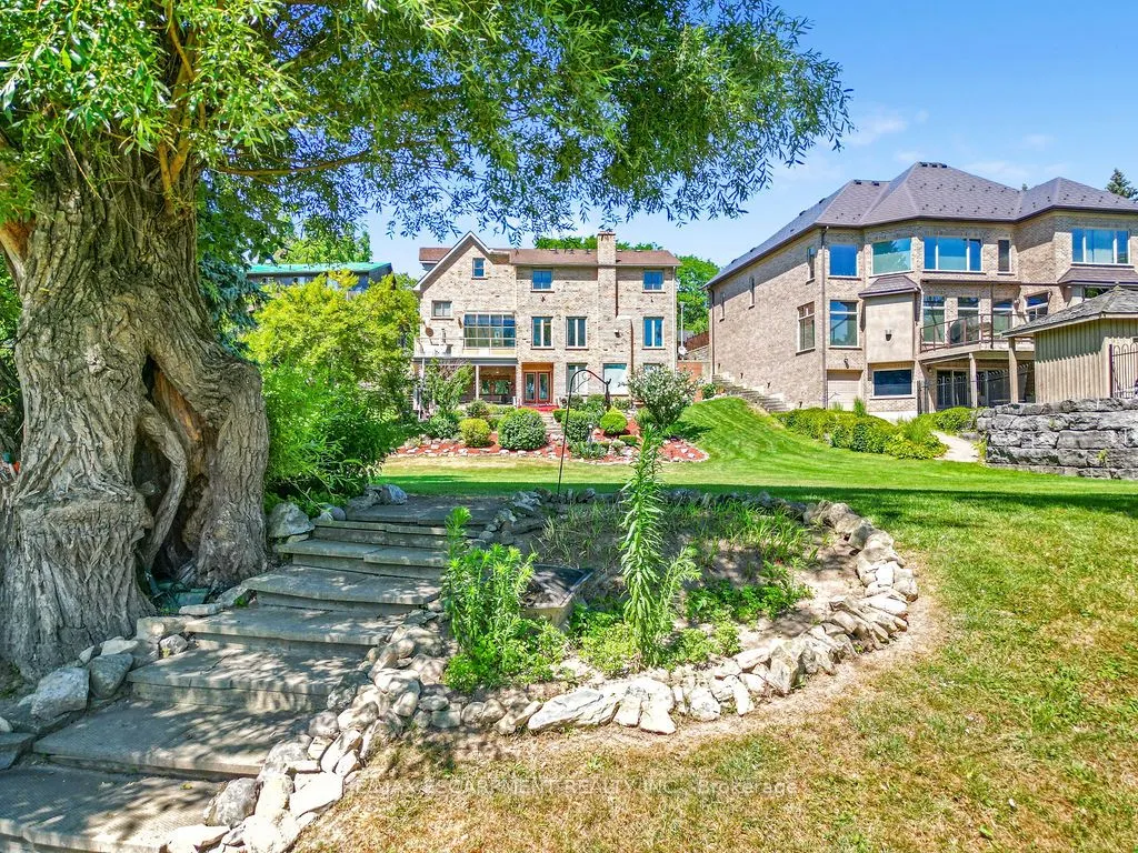9 Lamb Court