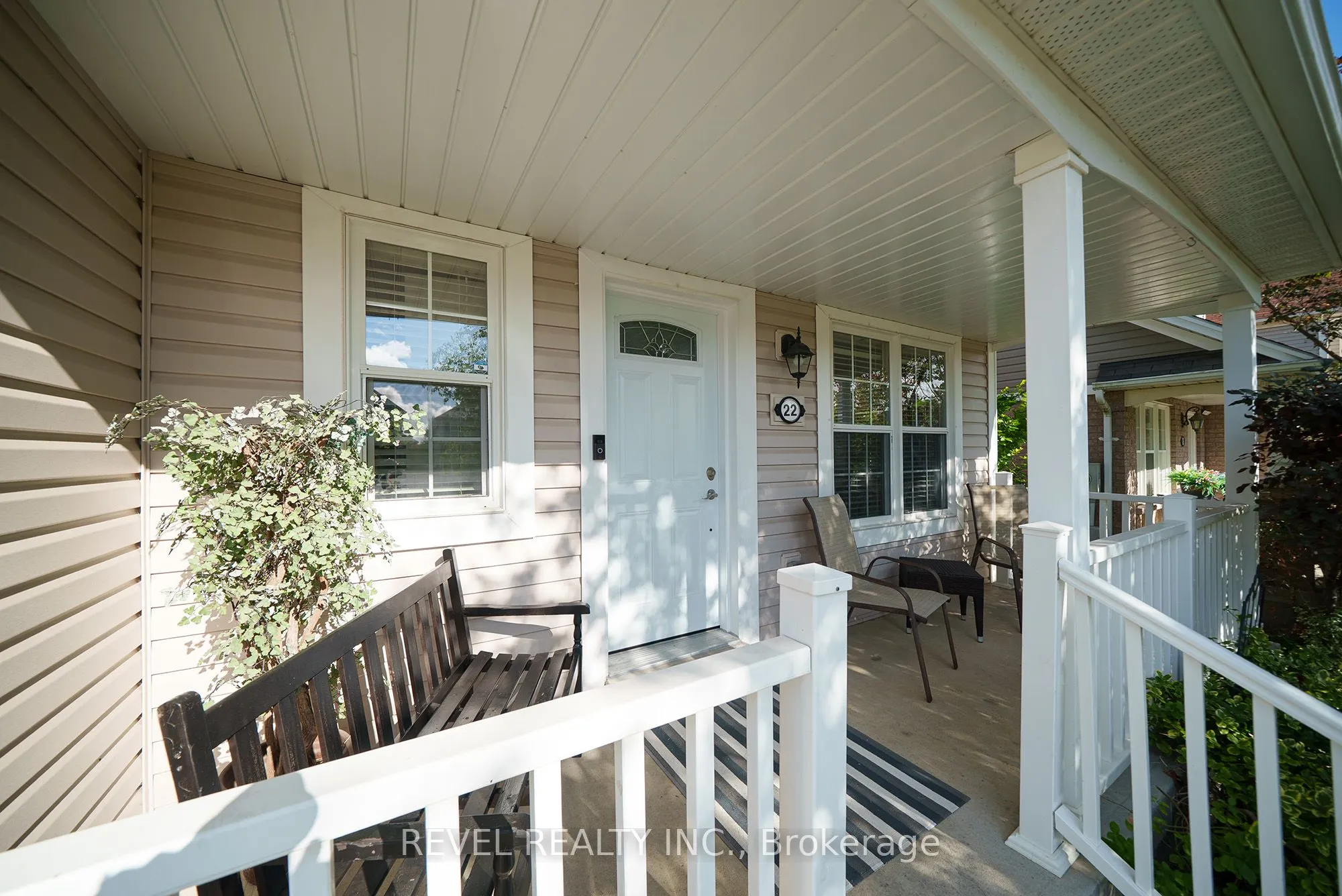 22 Hollinrake Avenue