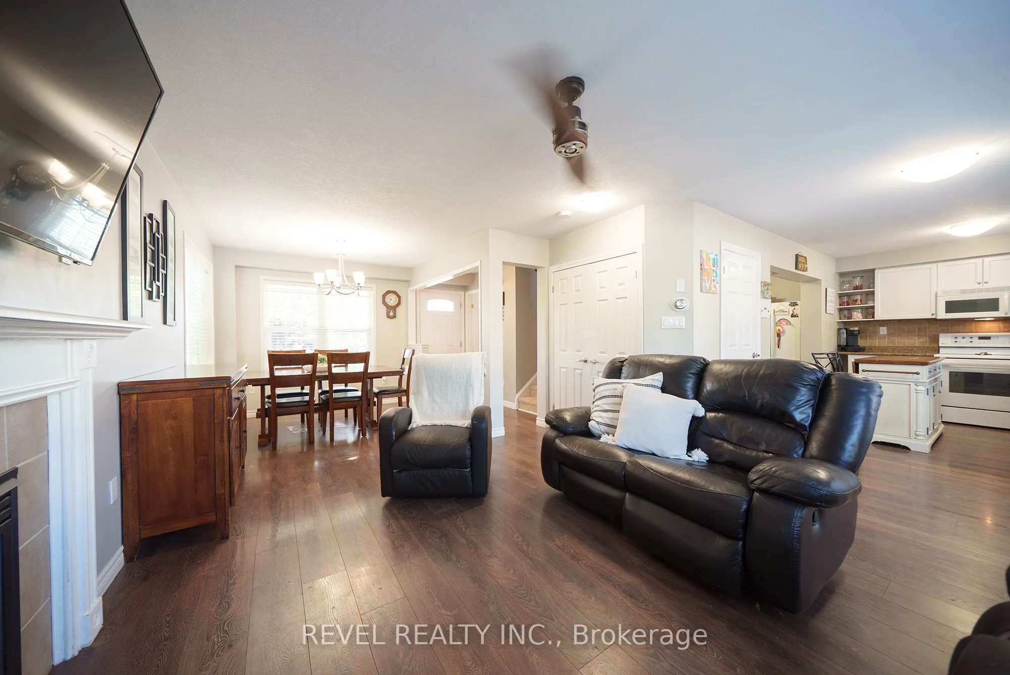 22 Hollinrake Avenue