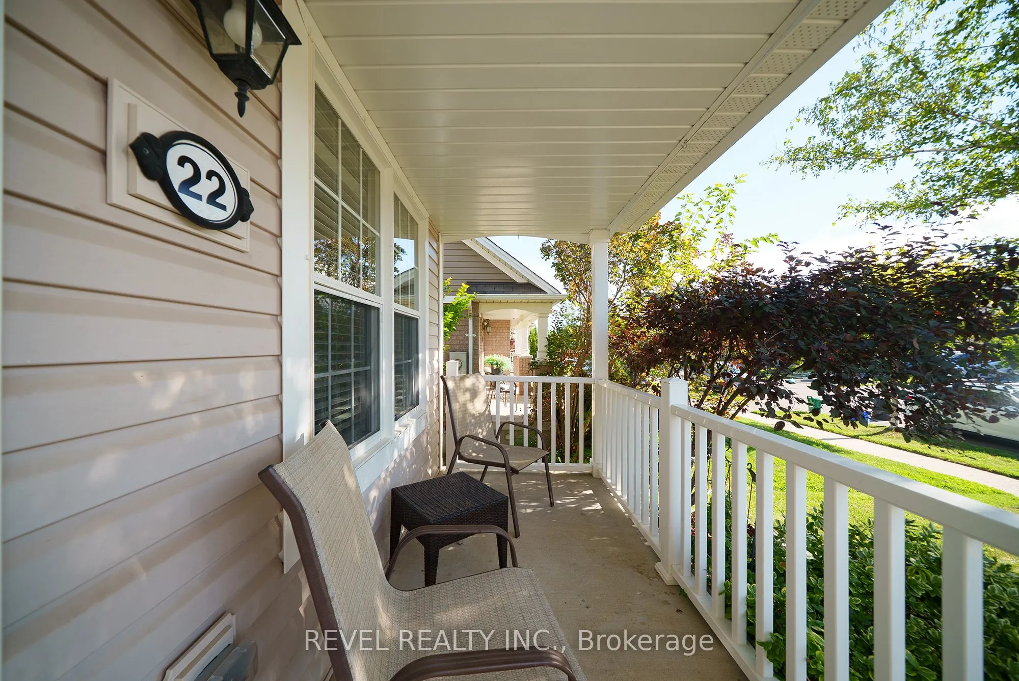 22 Hollinrake Avenue