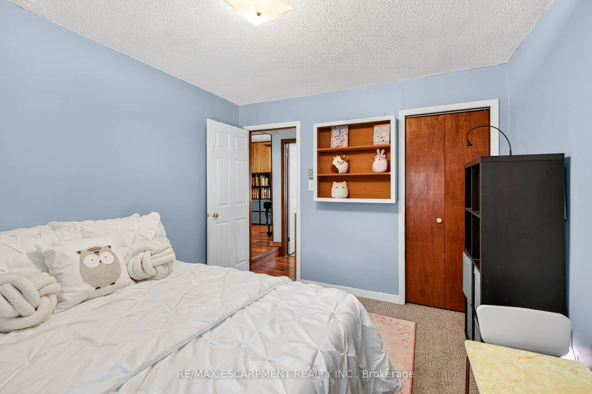 146 Normanhurst Avenue W