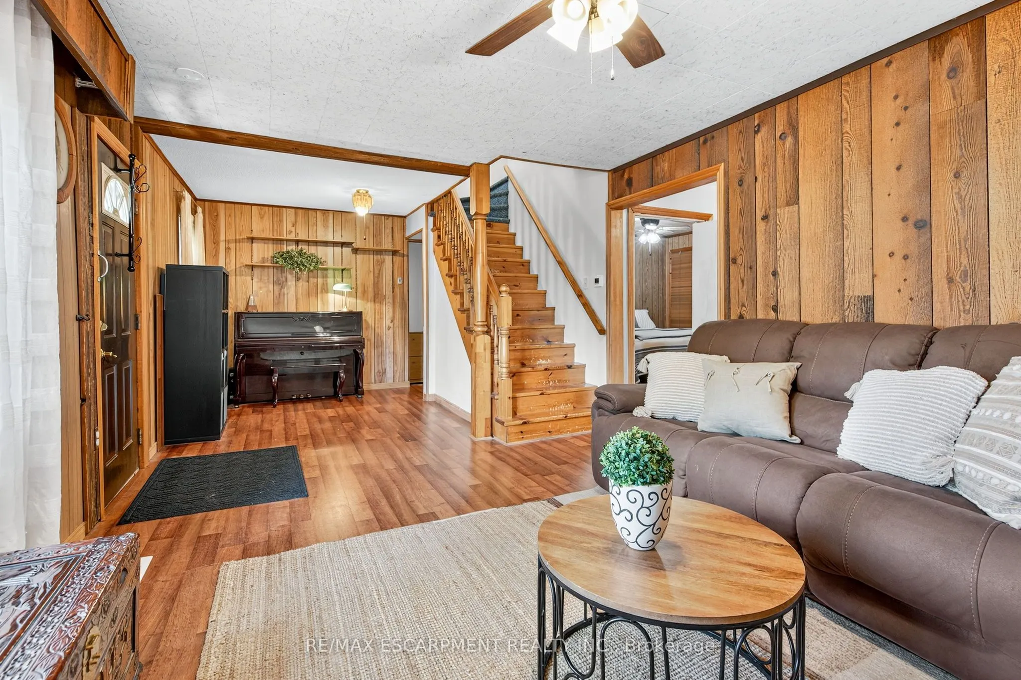 146 Normanhurst Avenue W