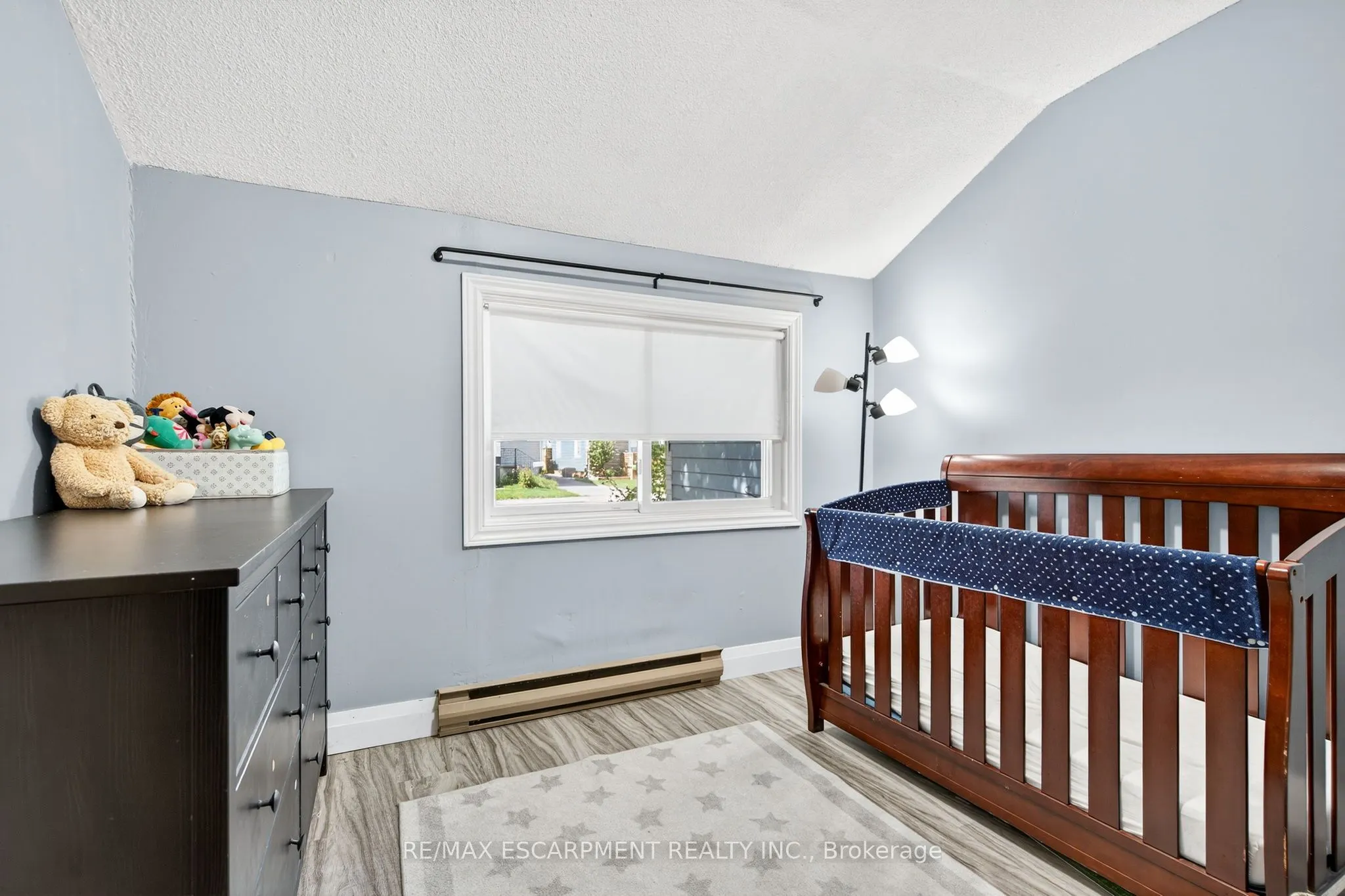 146 Normanhurst Avenue W
