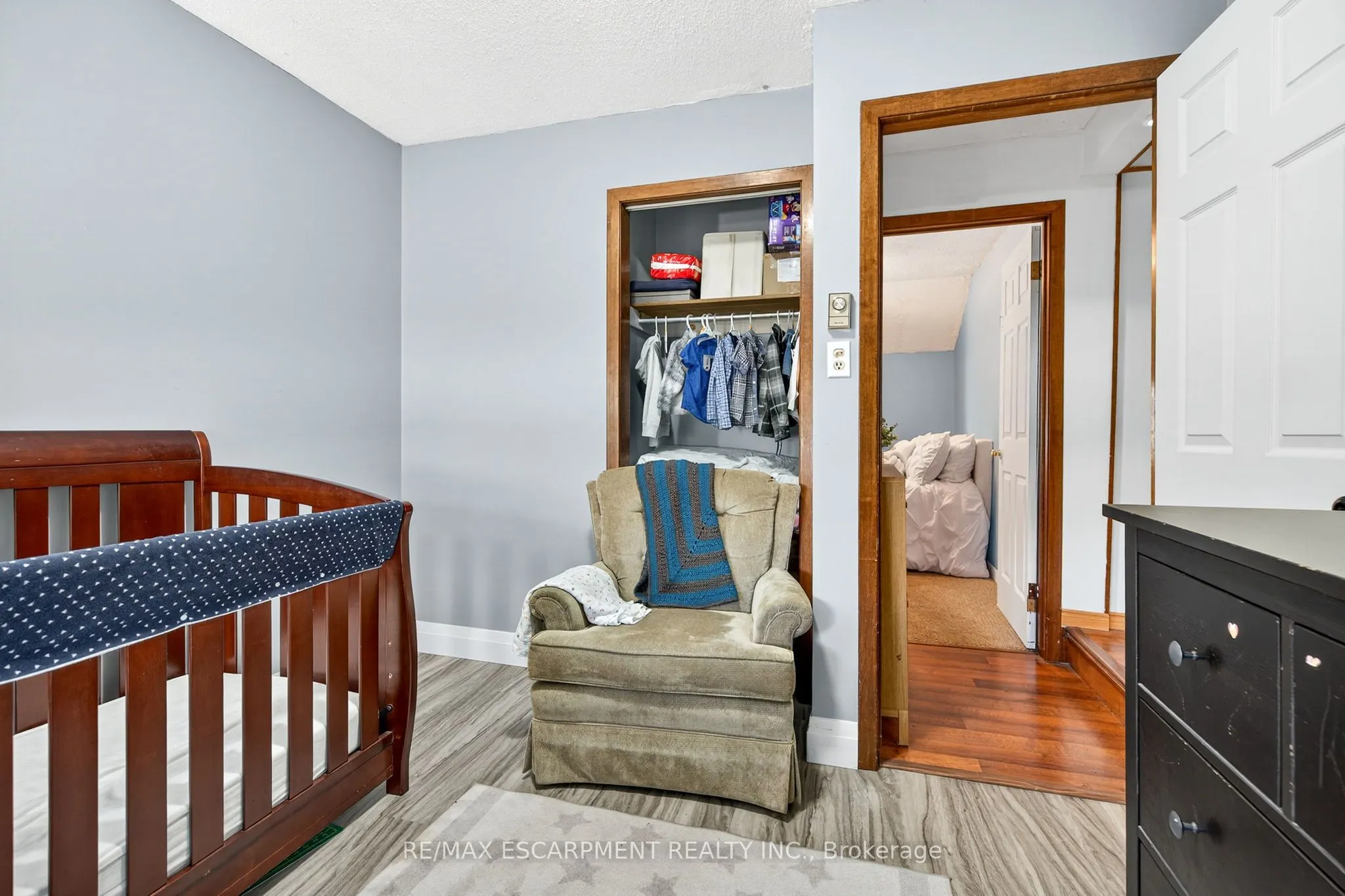 146 Normanhurst Avenue W
