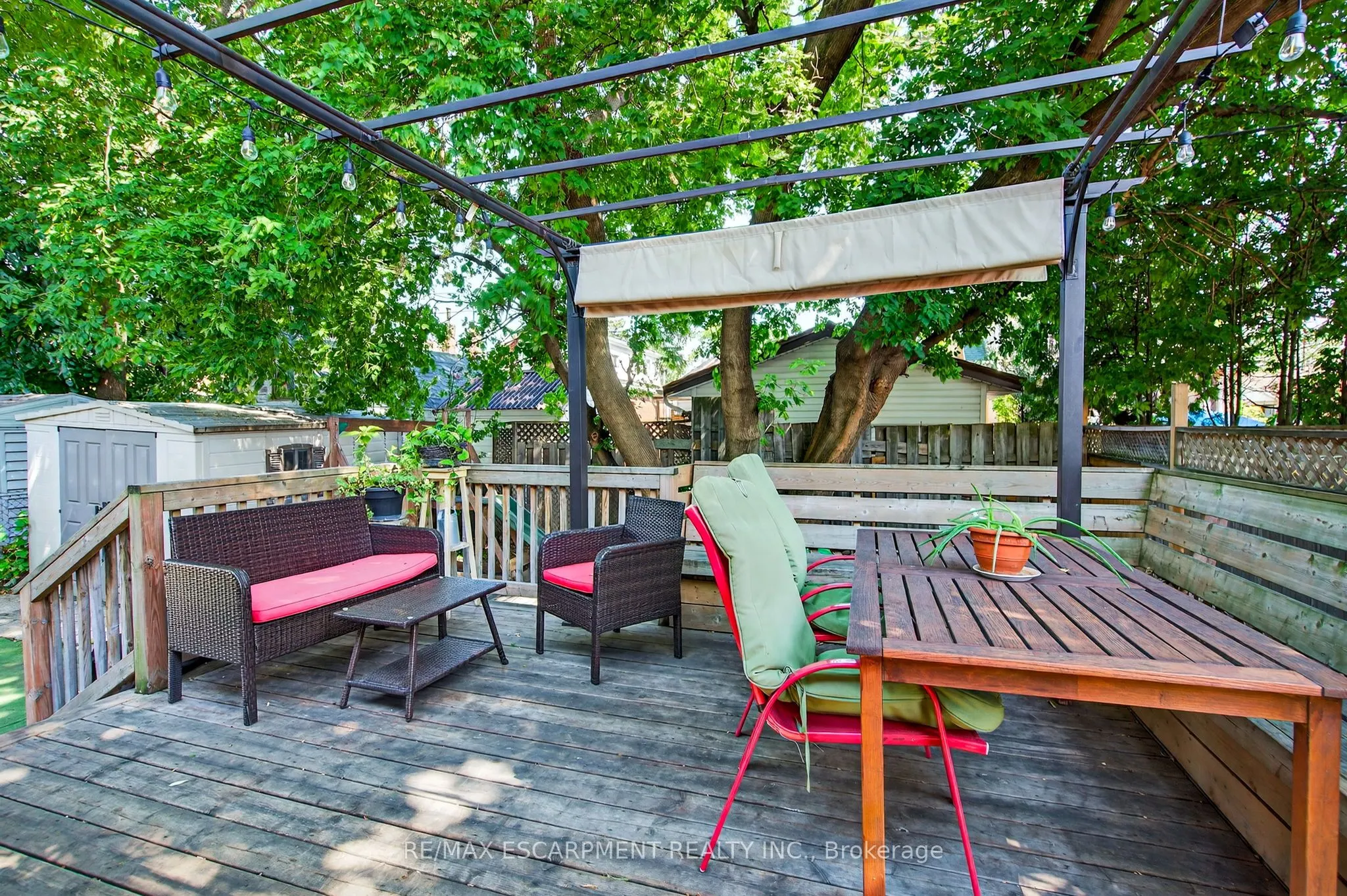 146 Normanhurst Avenue W