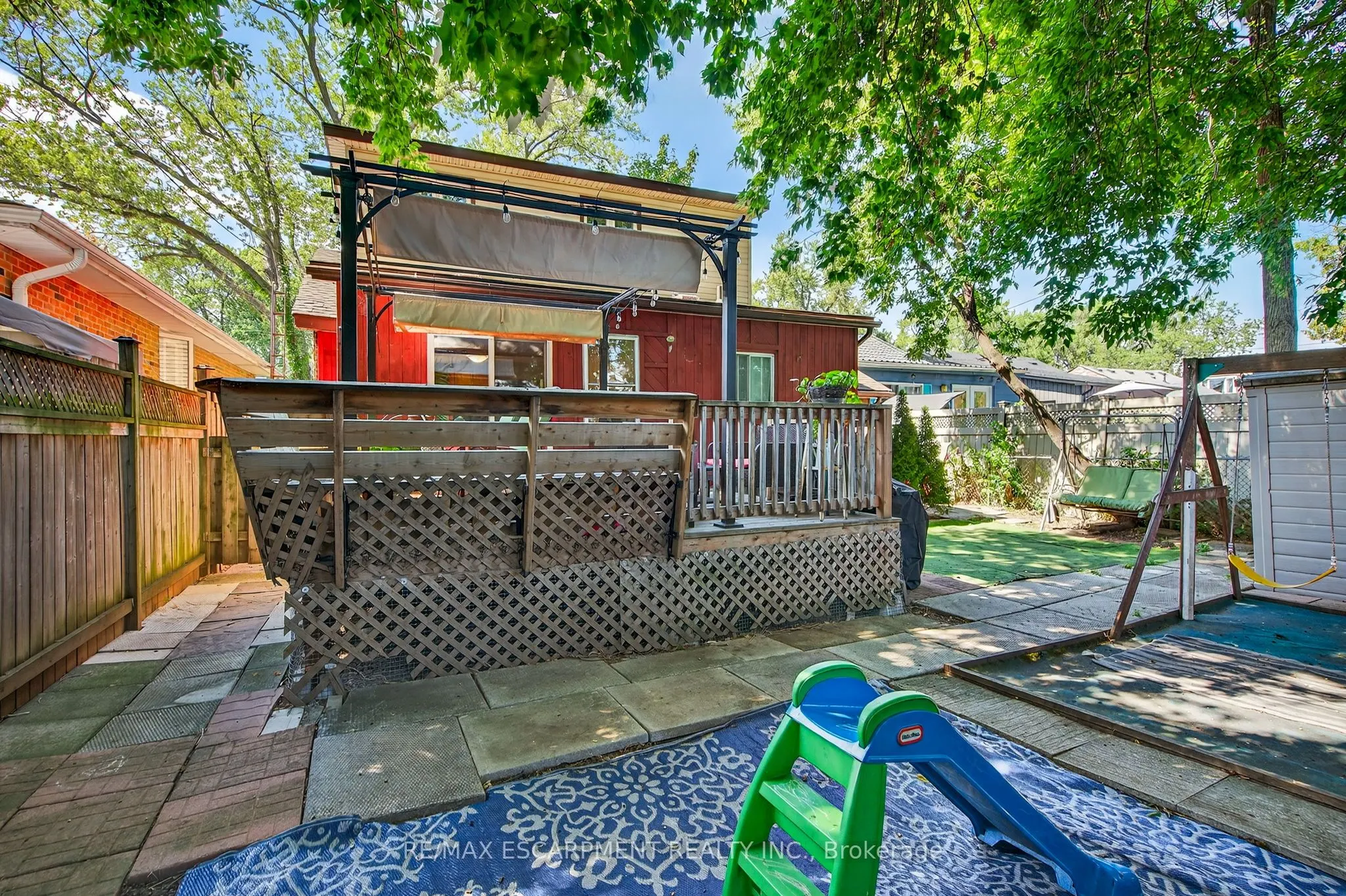 146 Normanhurst Avenue W