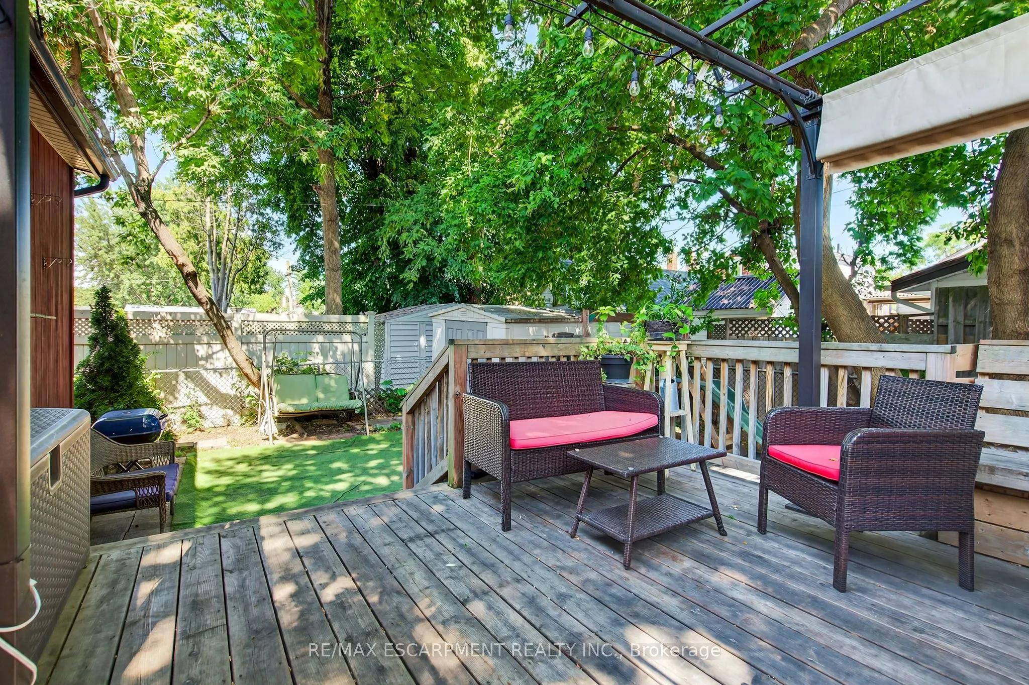 146 Normanhurst Avenue W