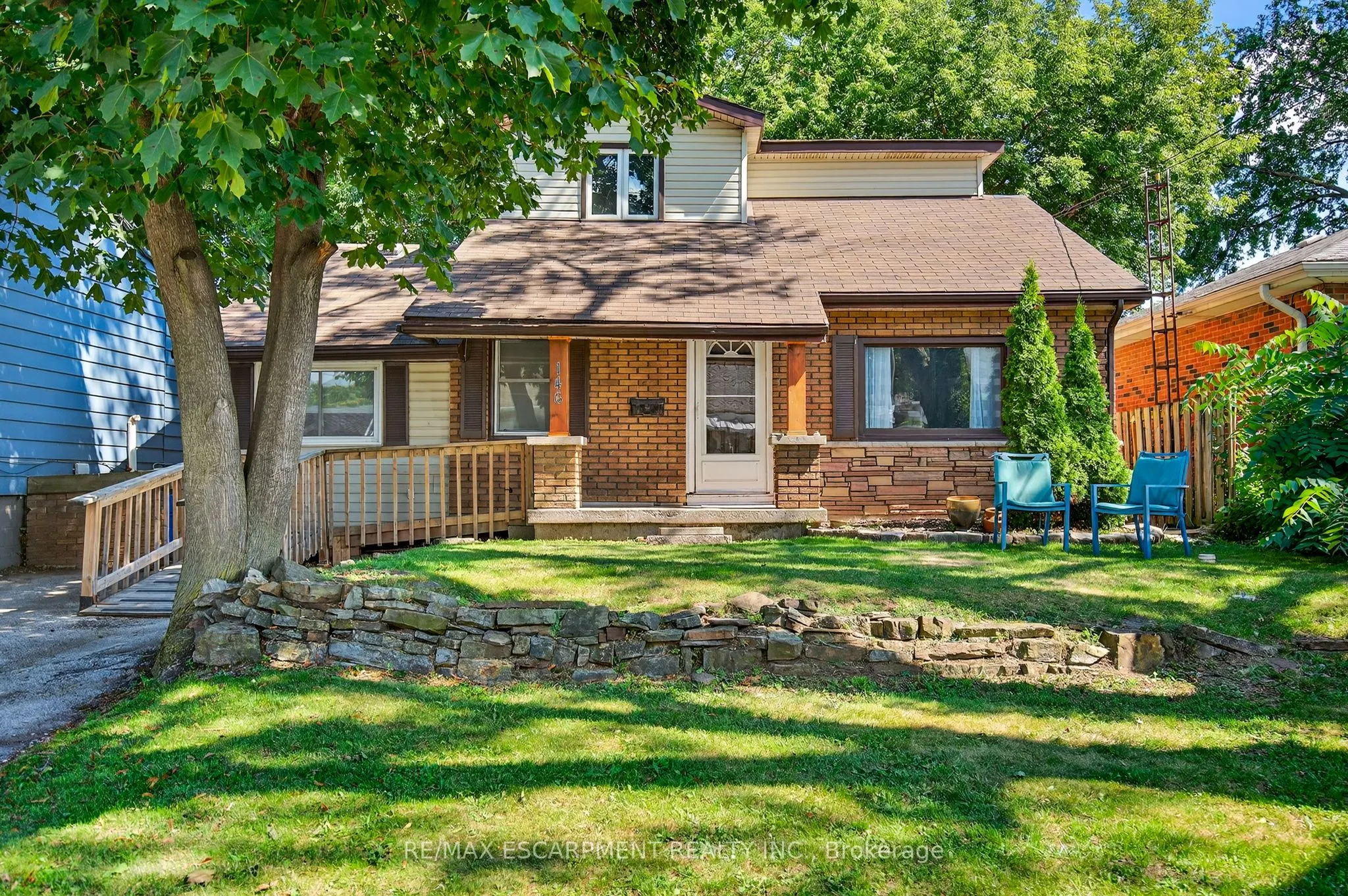 146 Normanhurst Avenue W