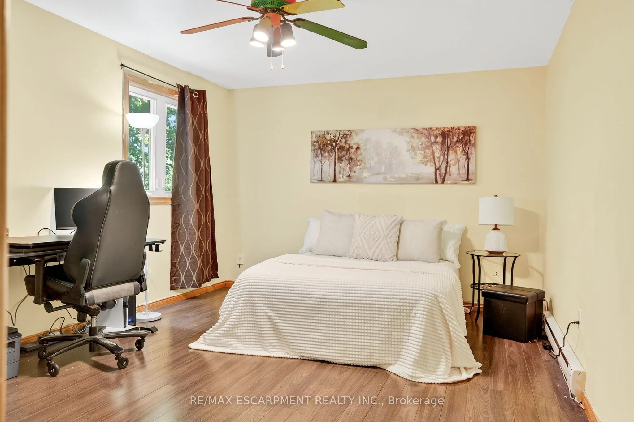 146 Normanhurst Avenue W