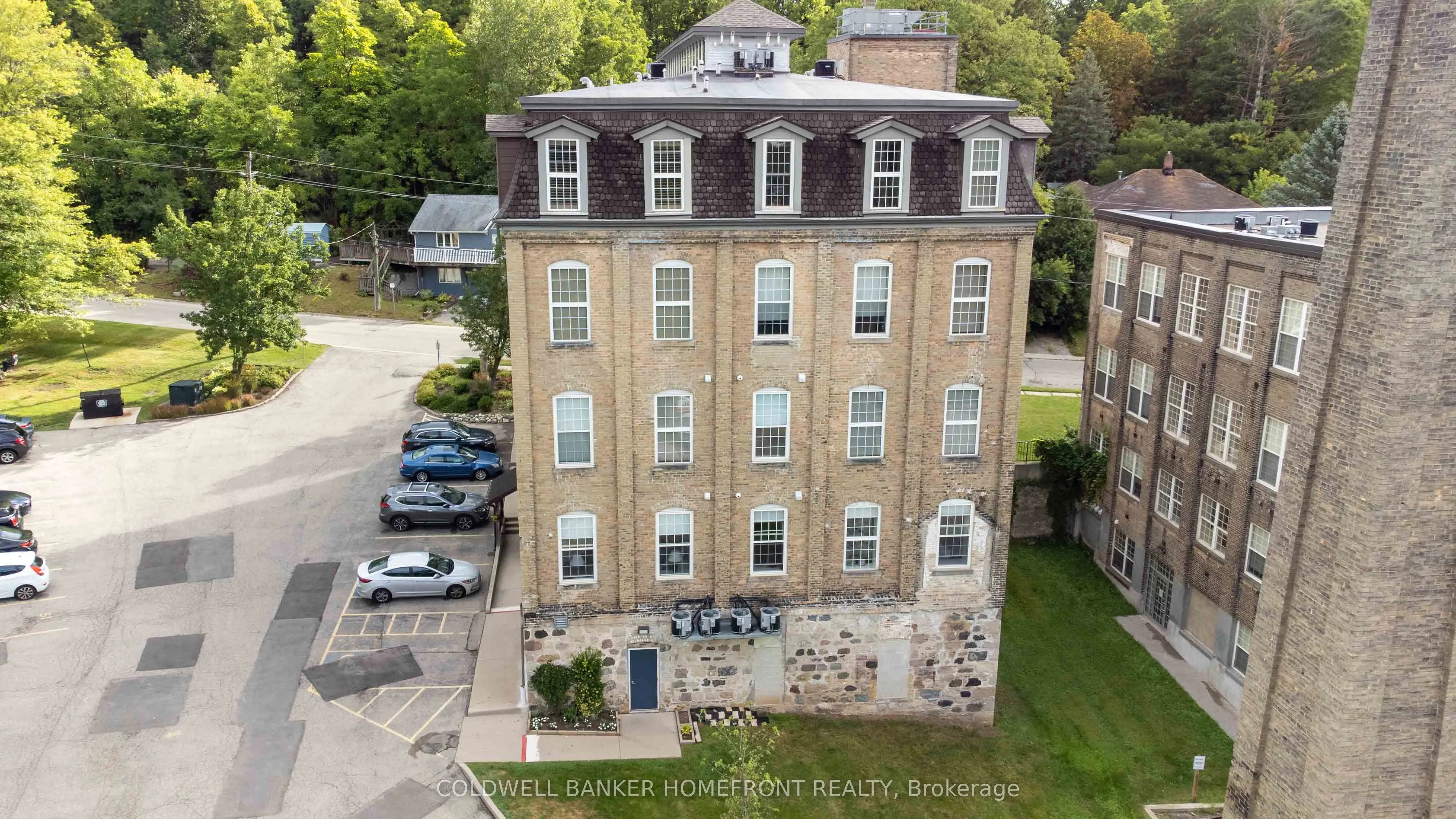 140 West River Street, #504