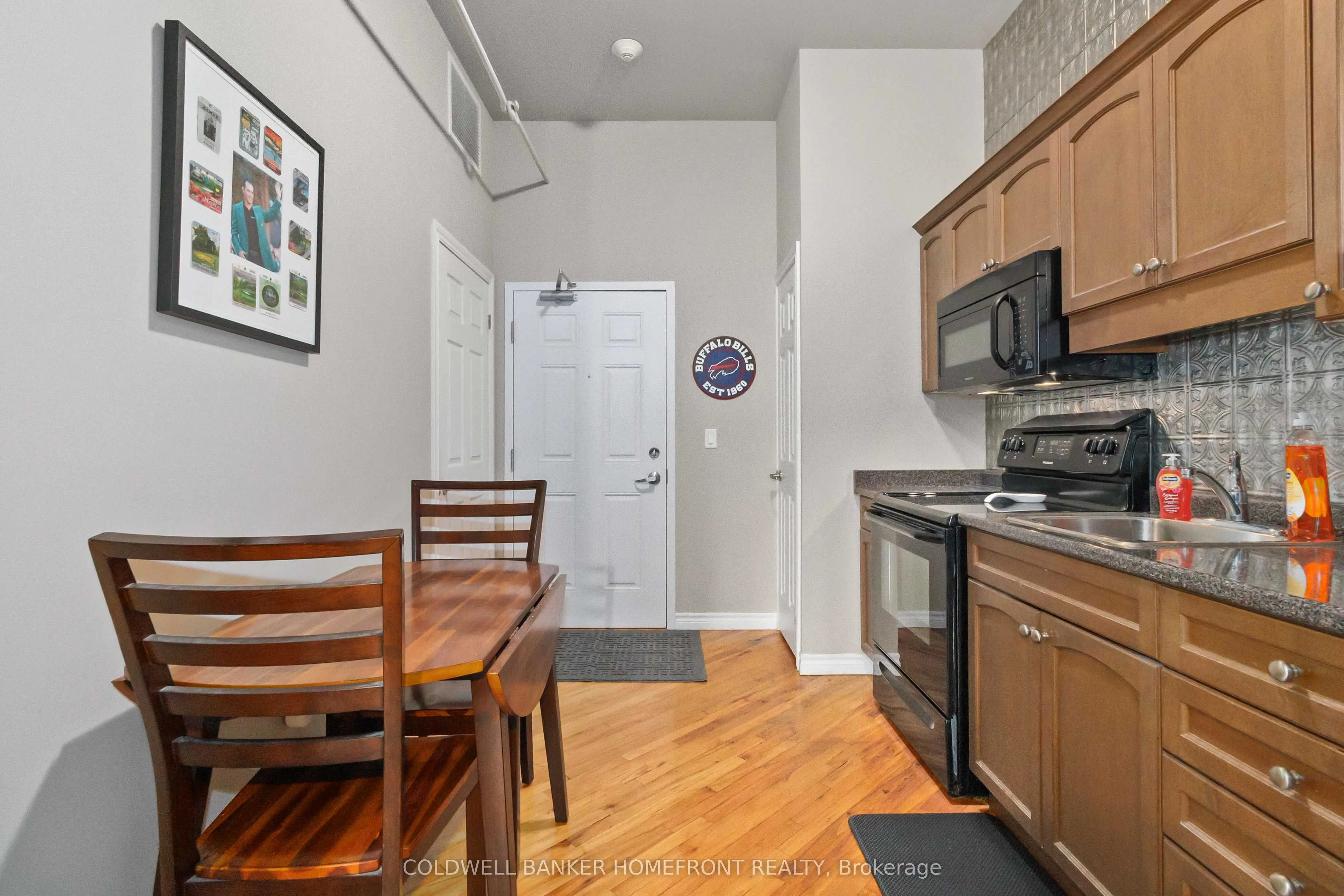 140 West River Street, #504