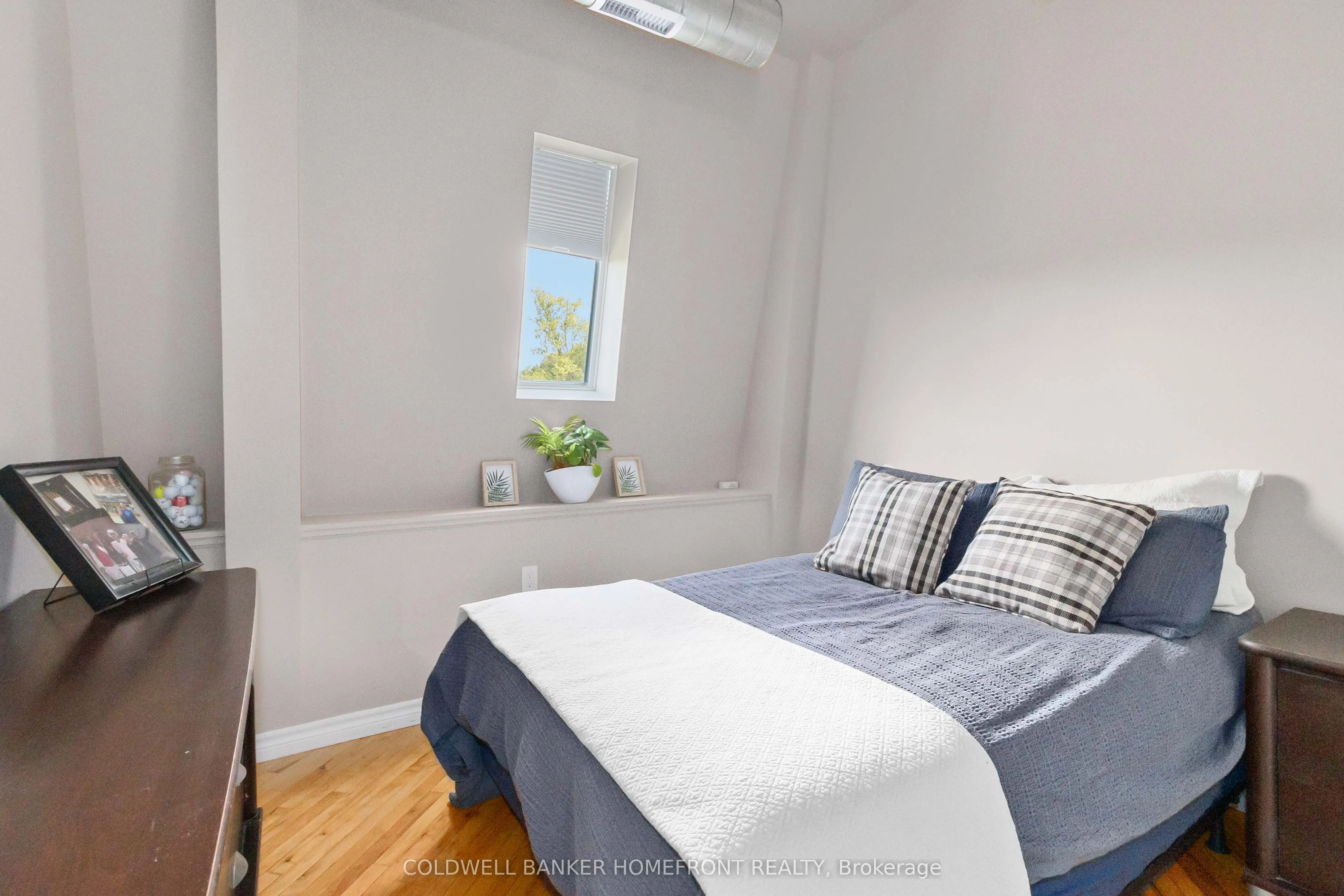 140 West River Street, #504