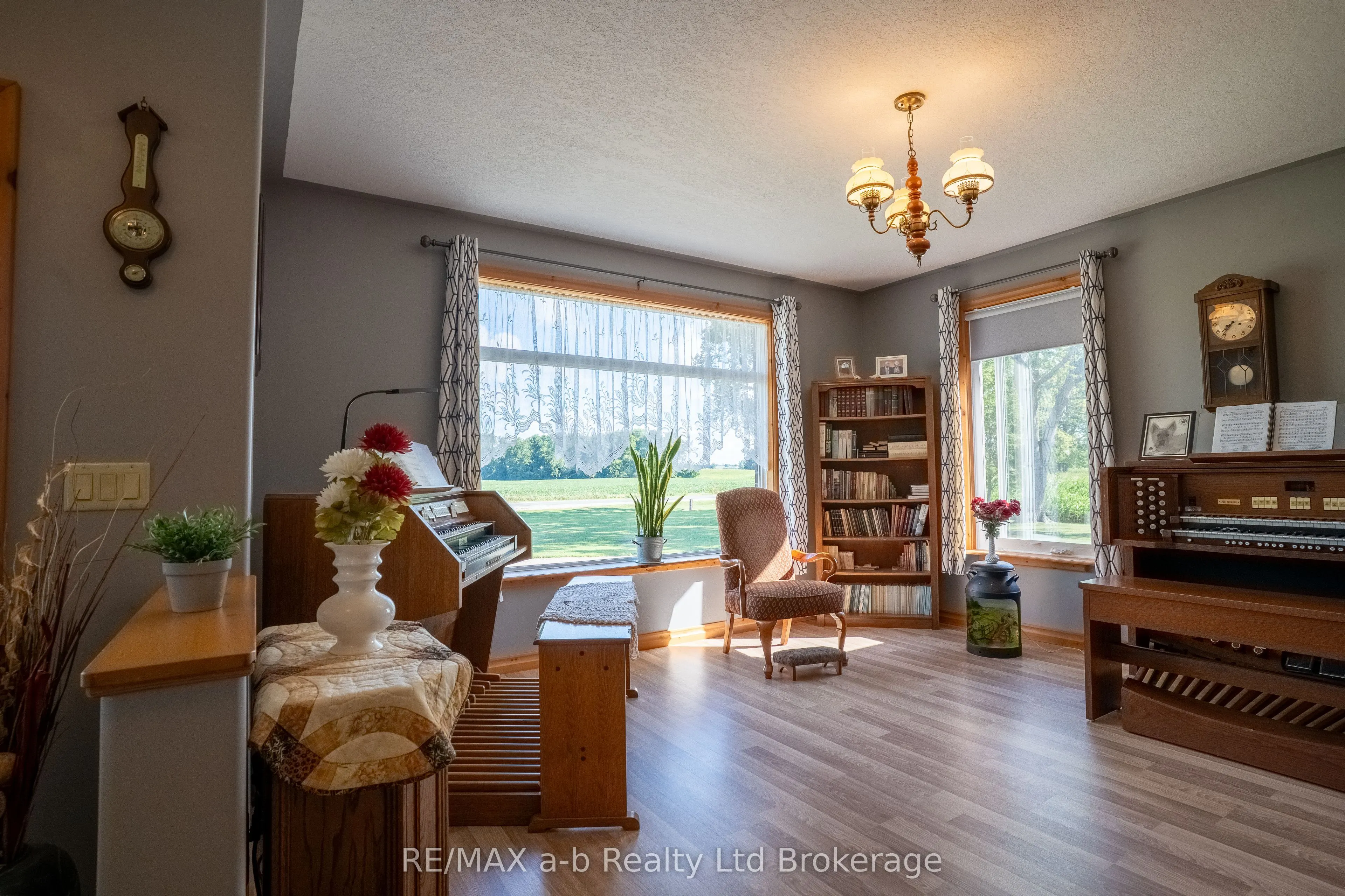 324500 Mount Elgin Road