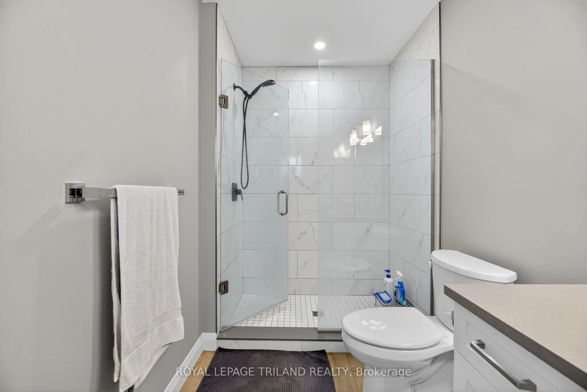 17 Nicholson Street, #30