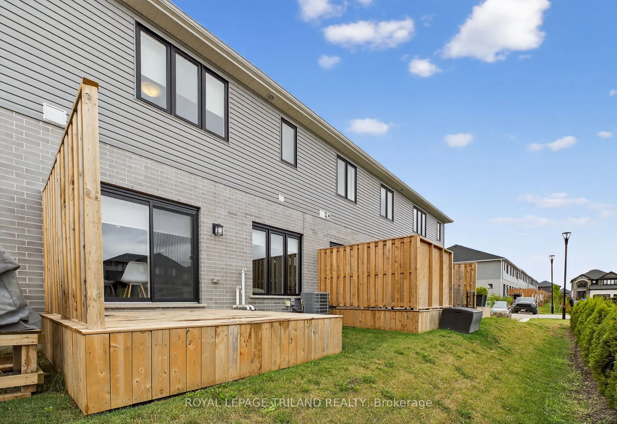 17 Nicholson Street, #30