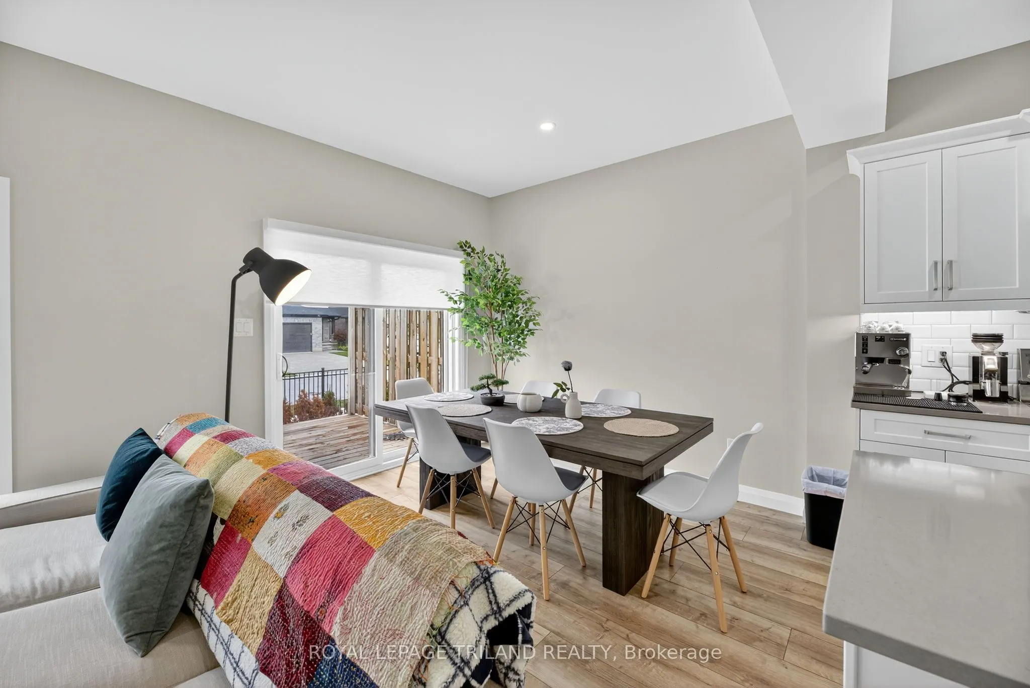 17 Nicholson Street, #30
