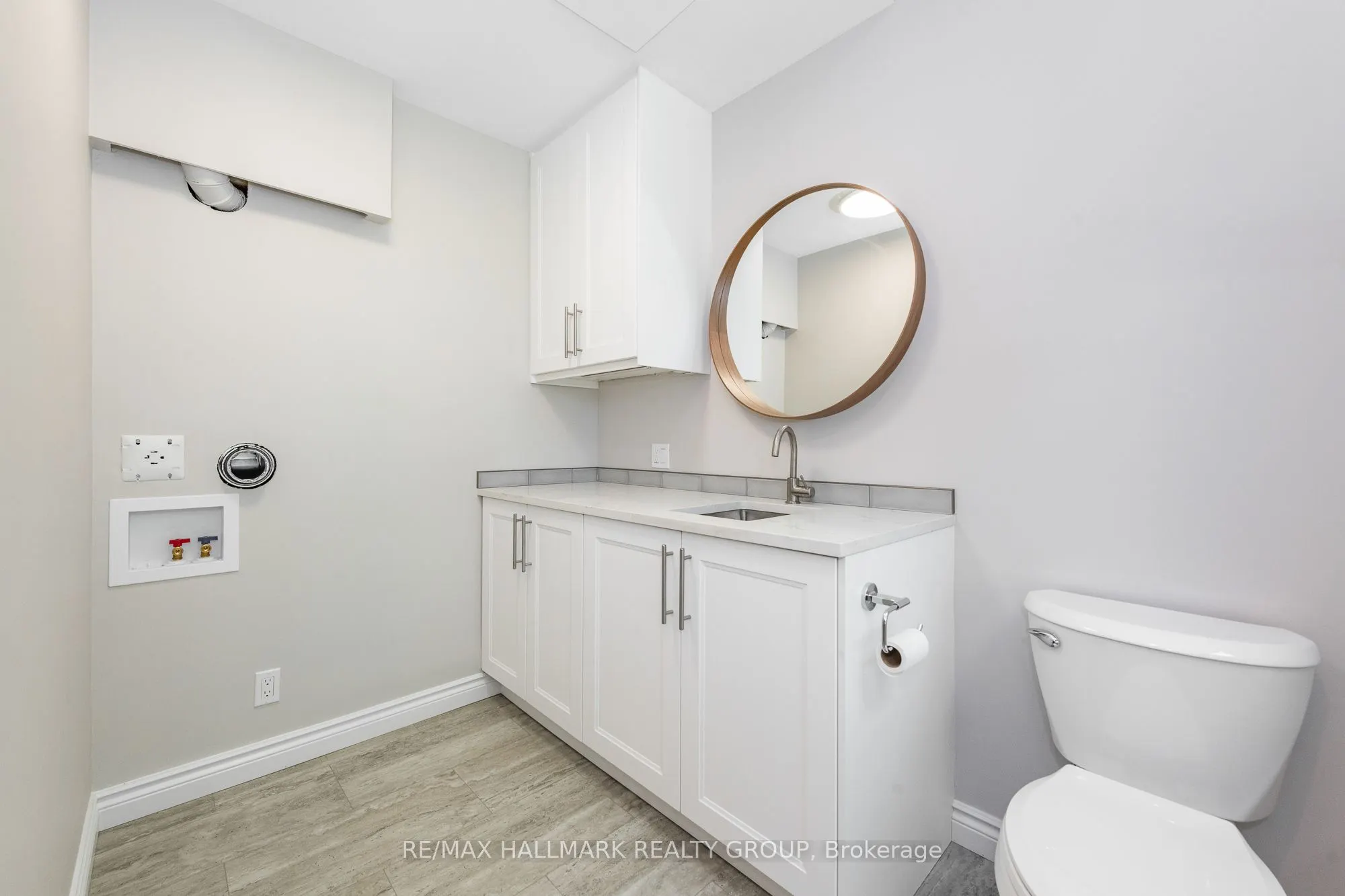 108 Clothier Street E