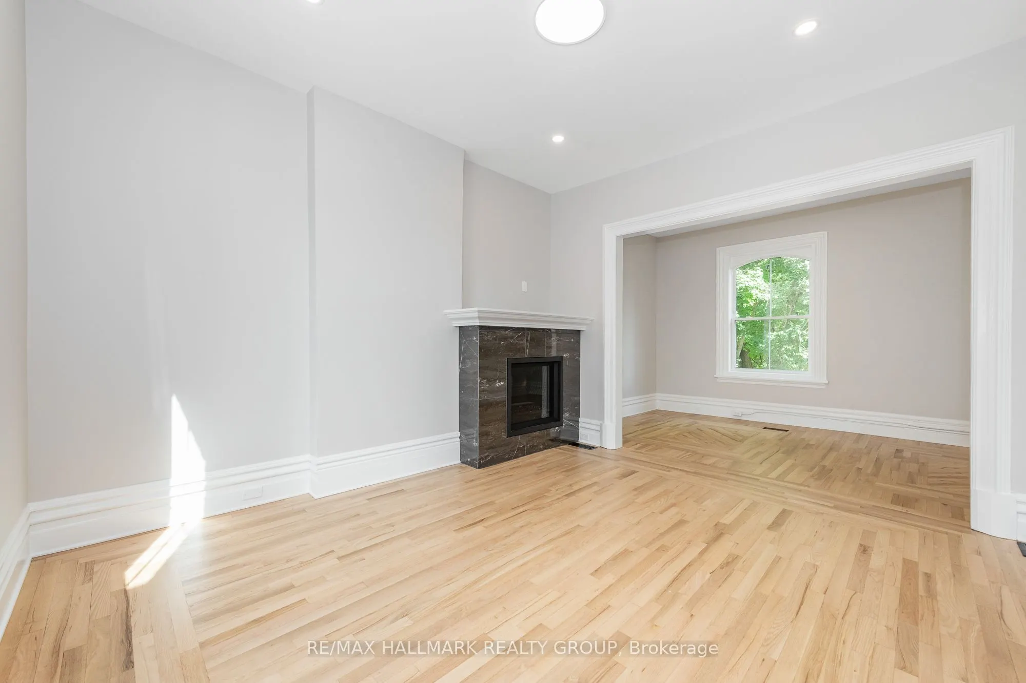 108 Clothier Street E