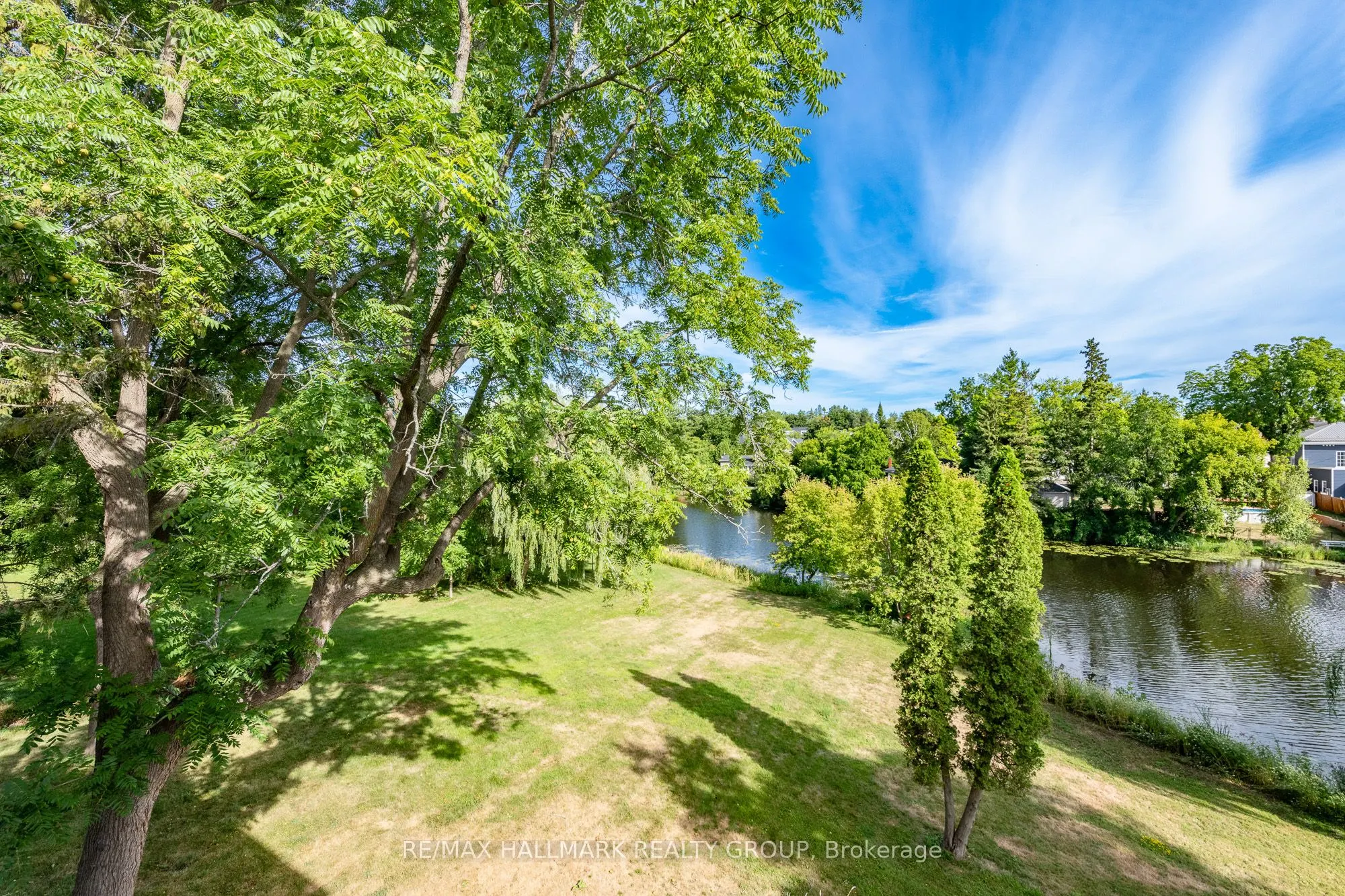 108 Clothier Street E