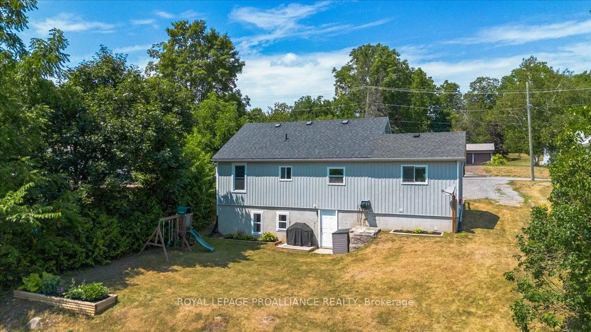 77 Livingstone Avenue W