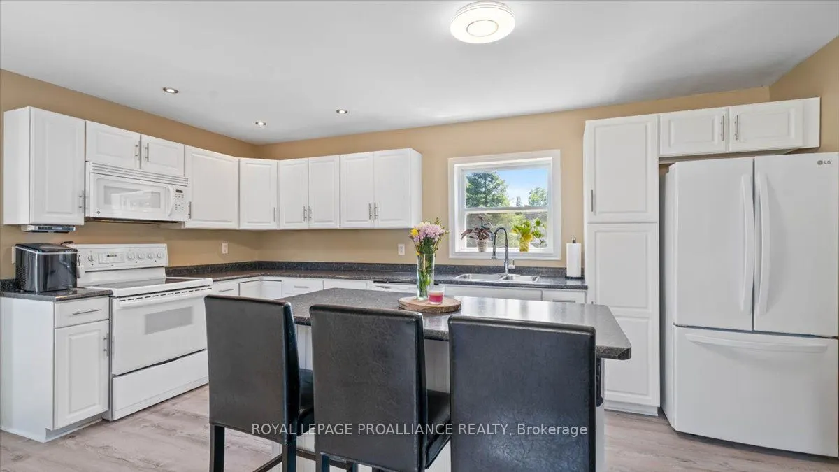 77 Livingstone Avenue W