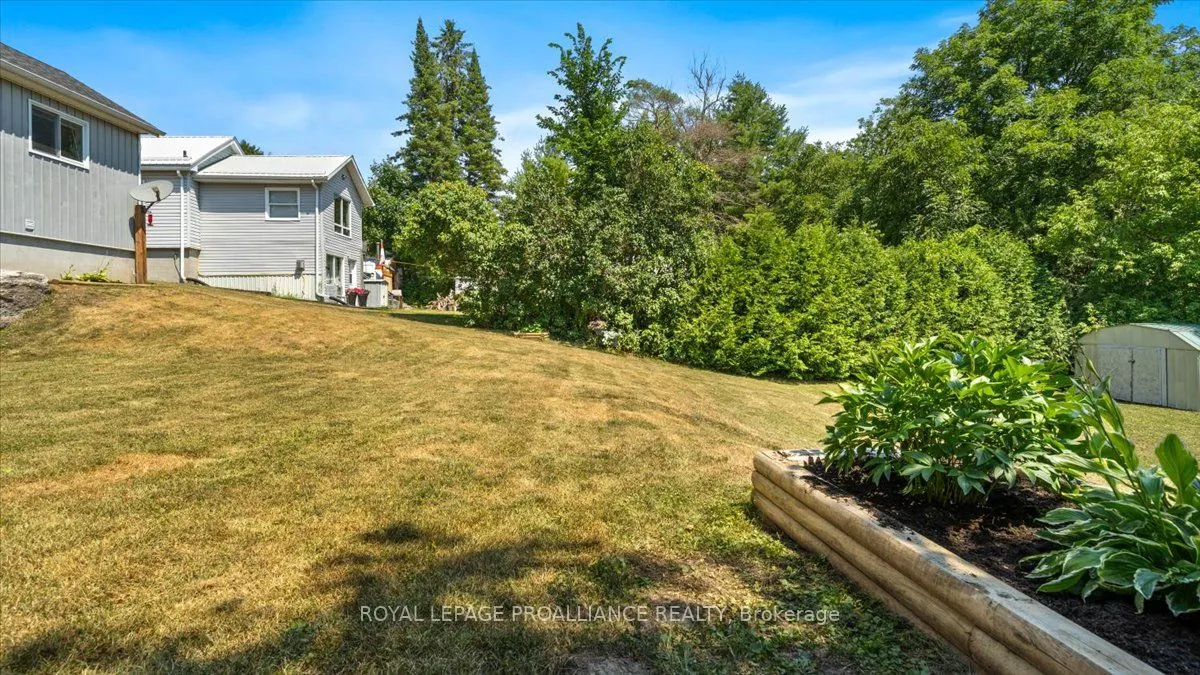 77 Livingstone Avenue W