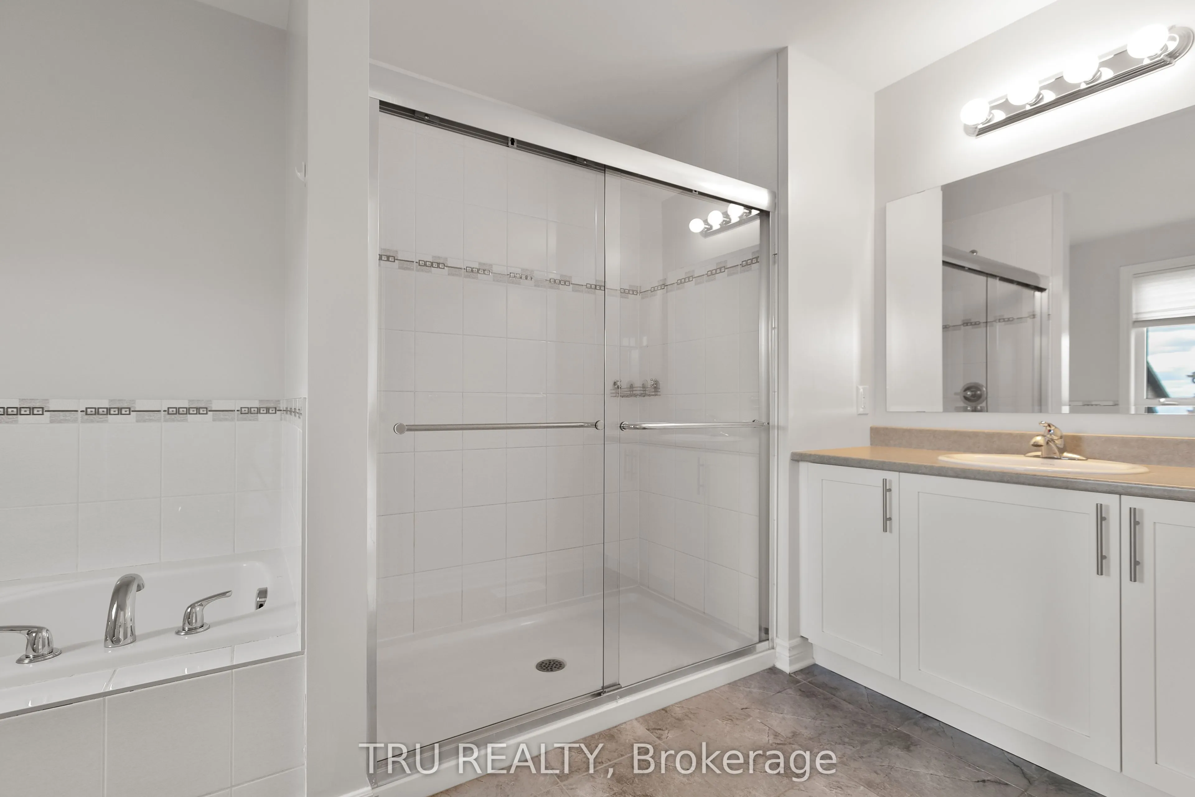 1146 BECKETT Crescent
