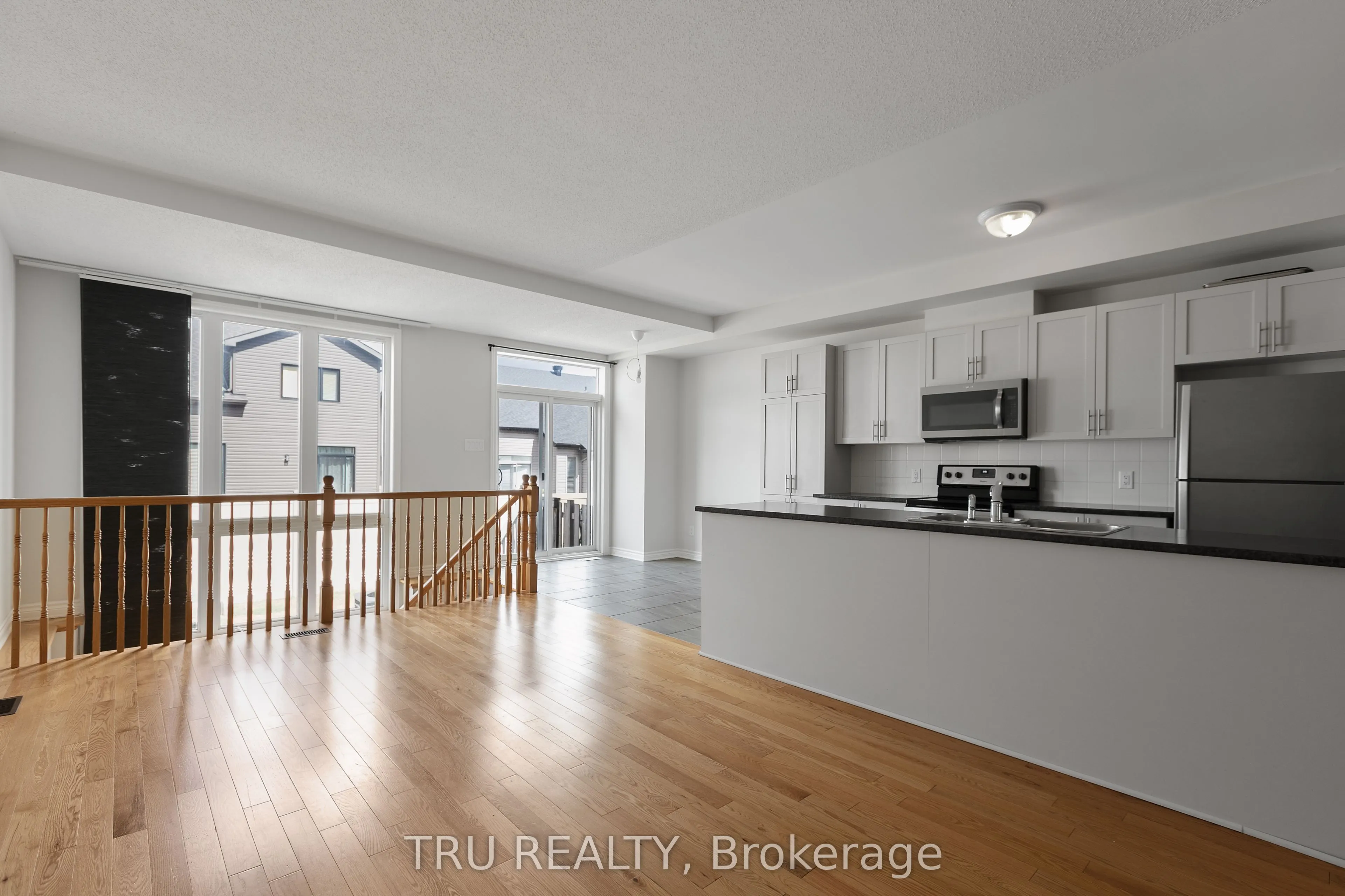 1146 BECKETT Crescent