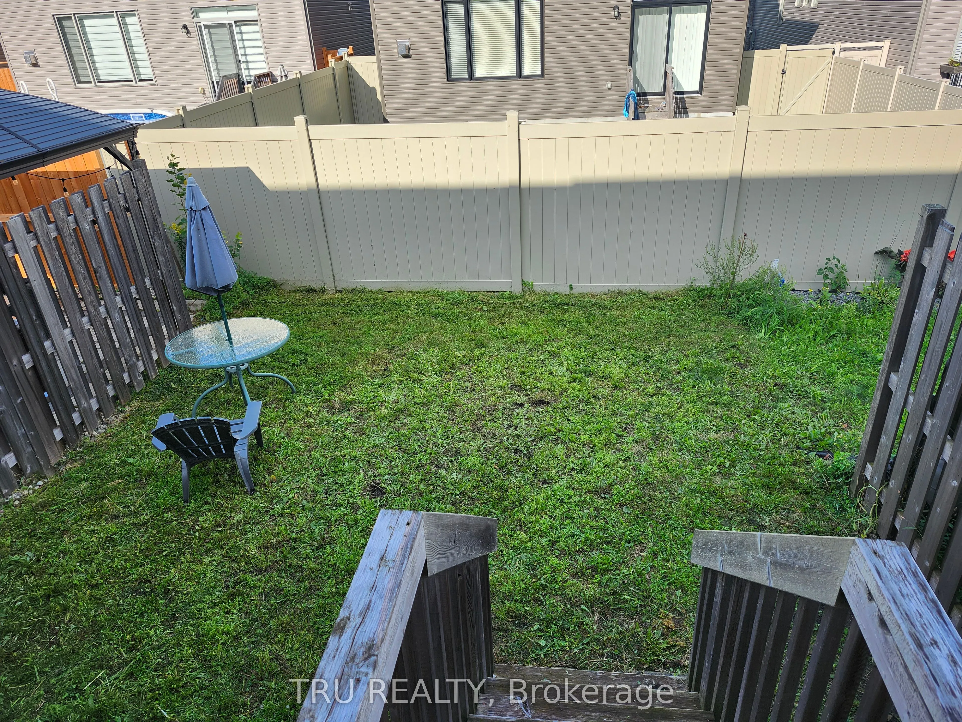 1146 BECKETT Crescent