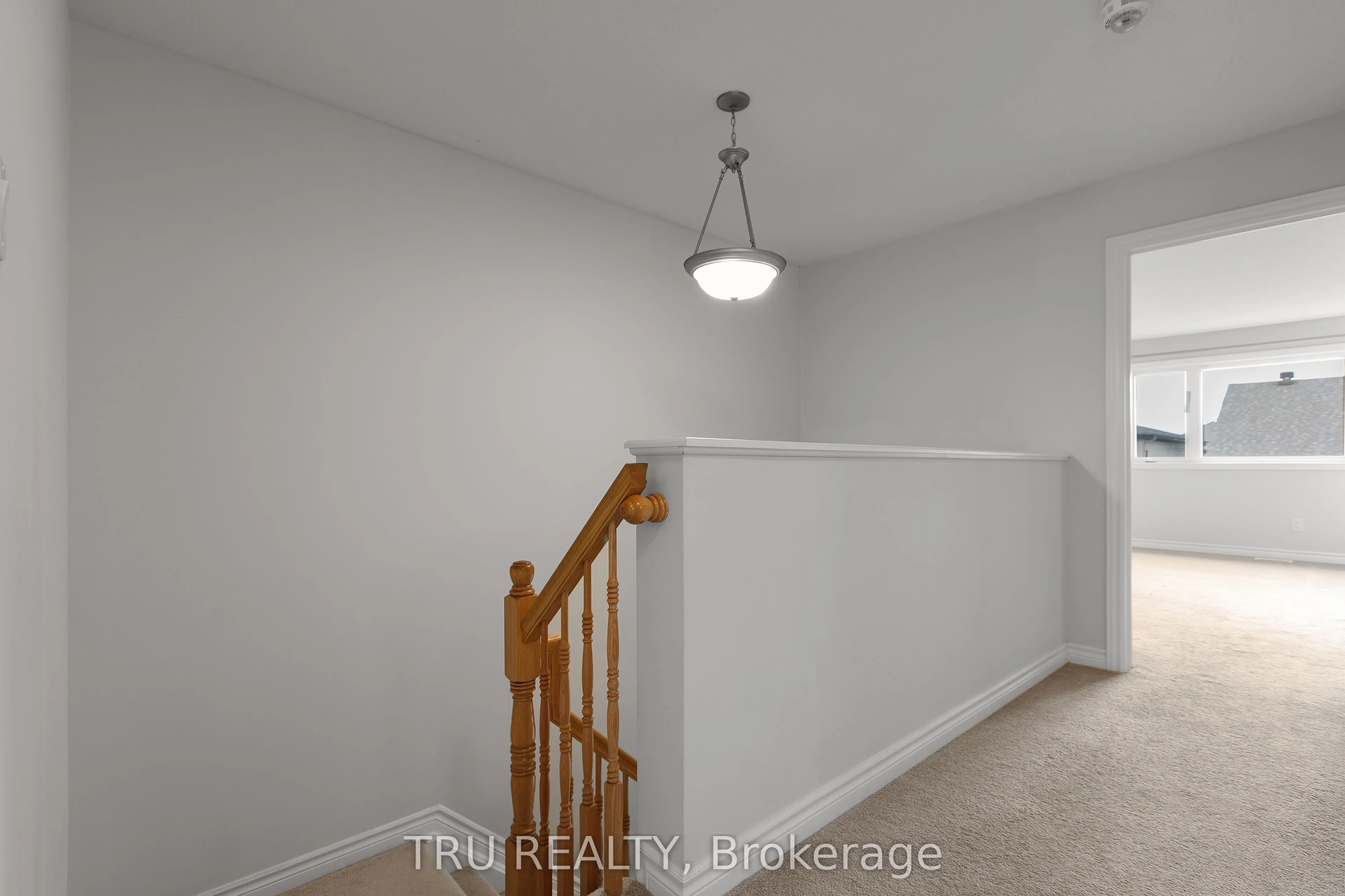 1146 BECKETT Crescent