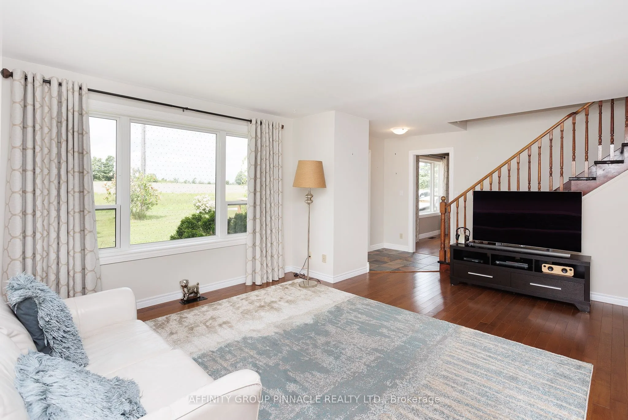 730 The Glen Road