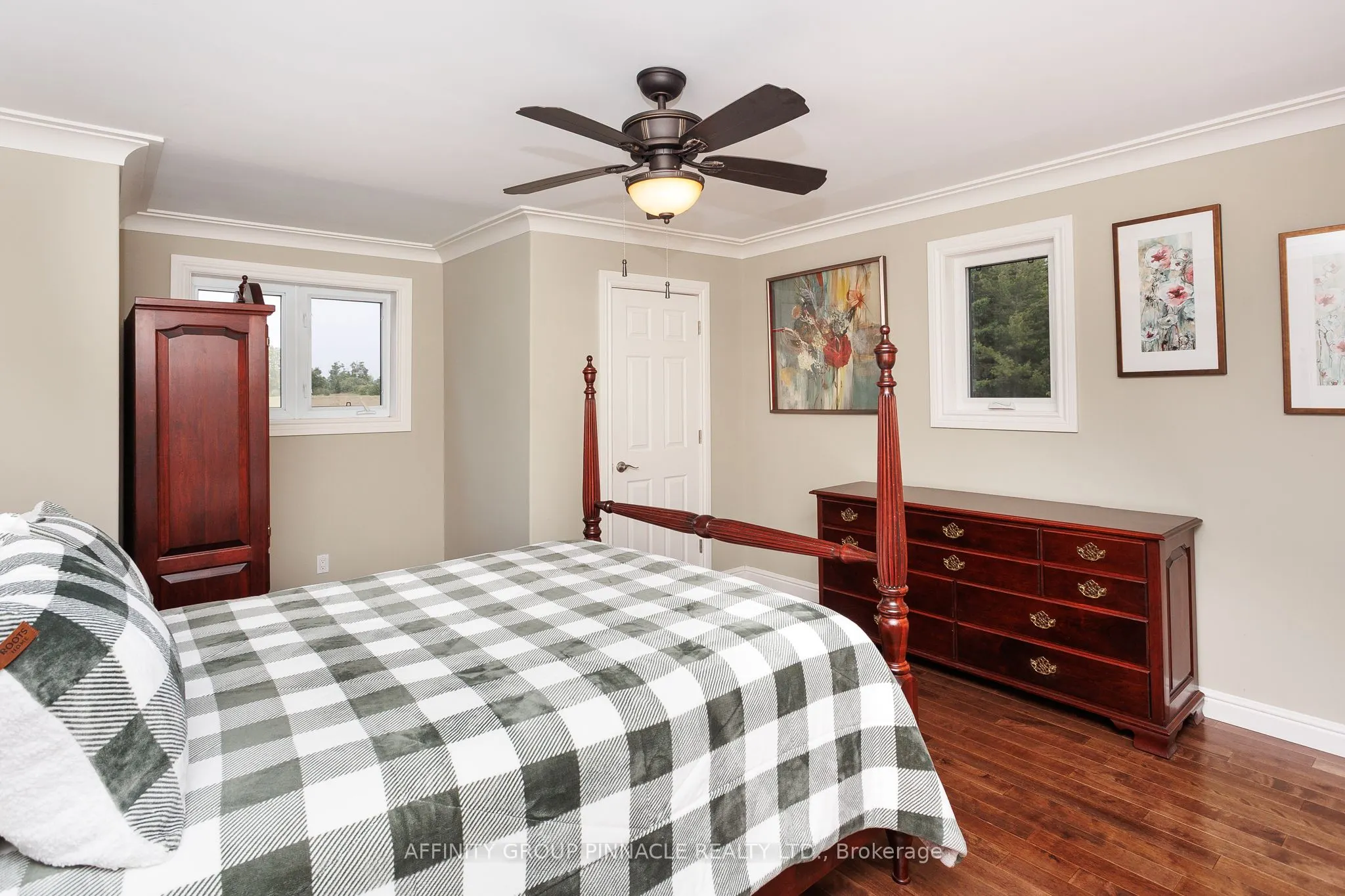 730 The Glen Road