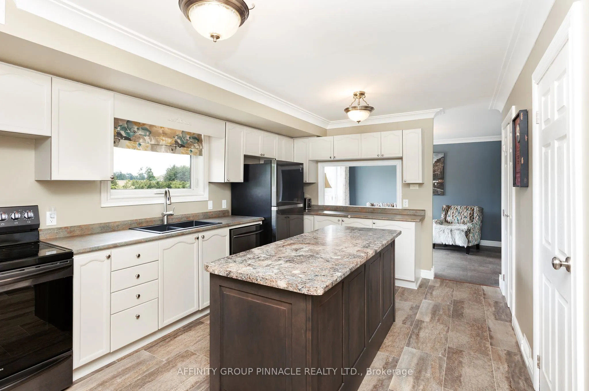 730 The Glen Road