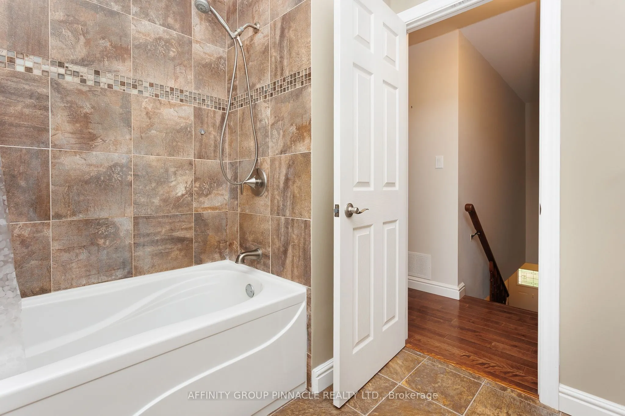 730 The Glen Road