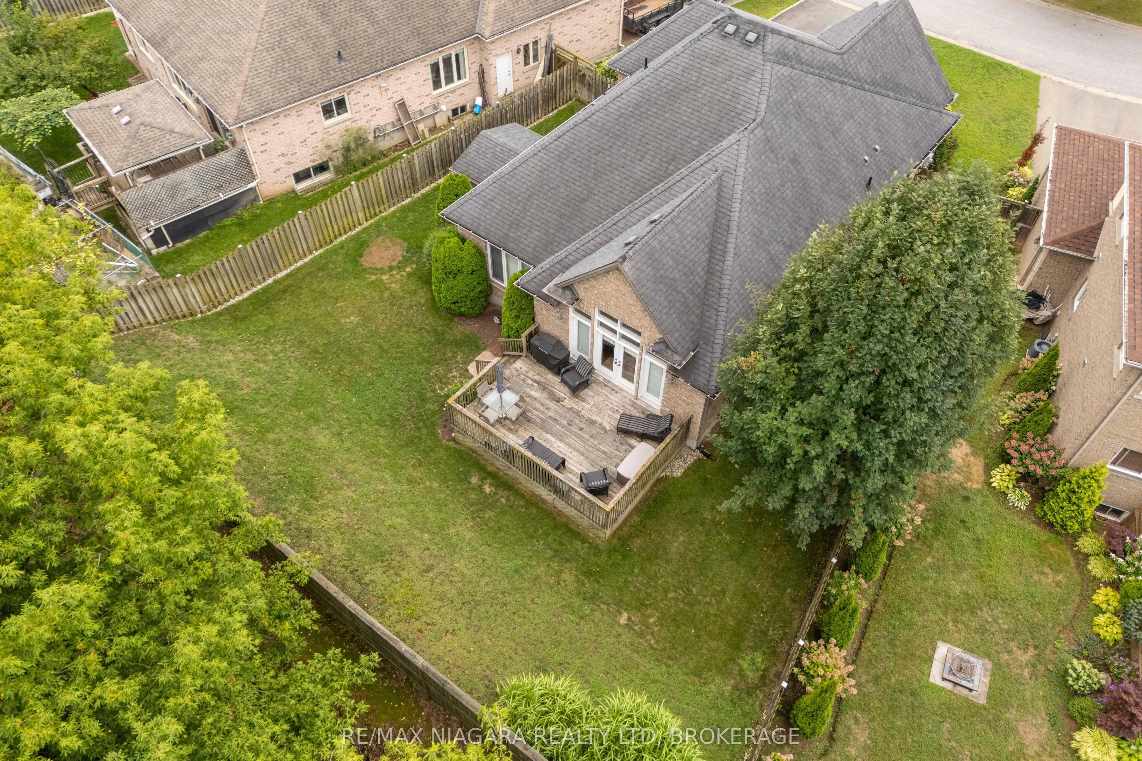 2501 Claude Avenue