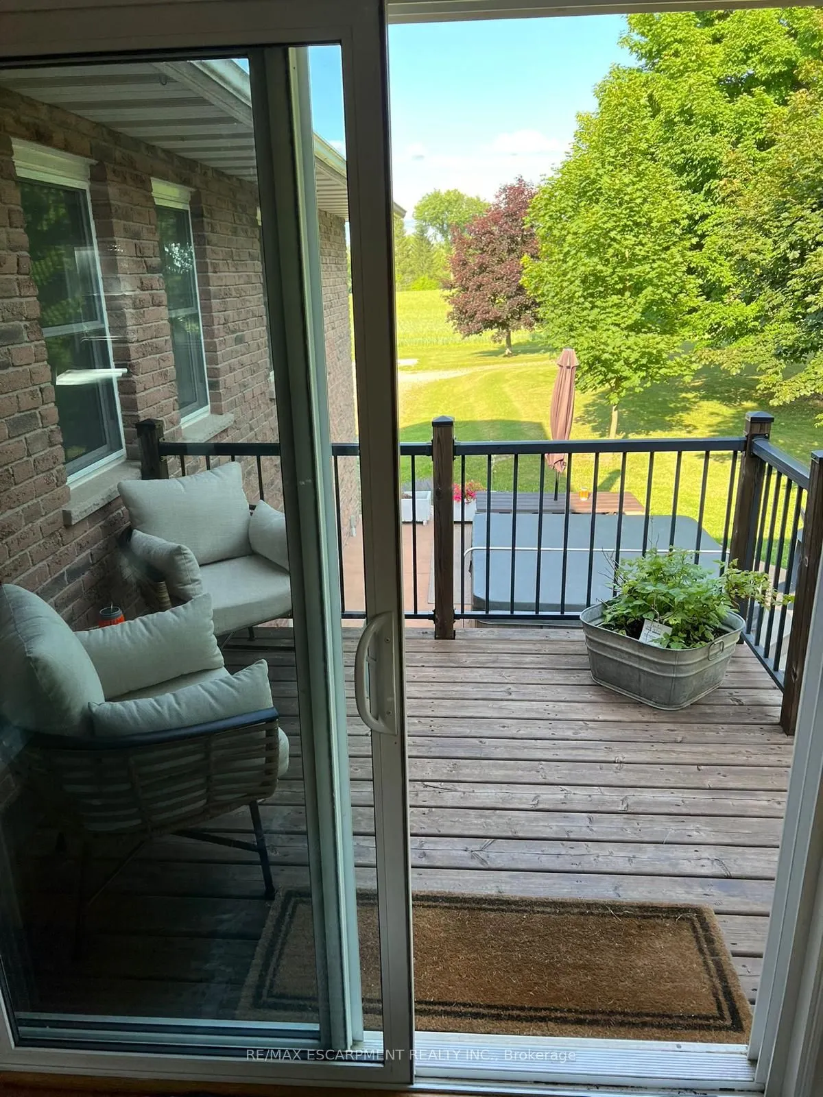 22648 Grey Rd 16