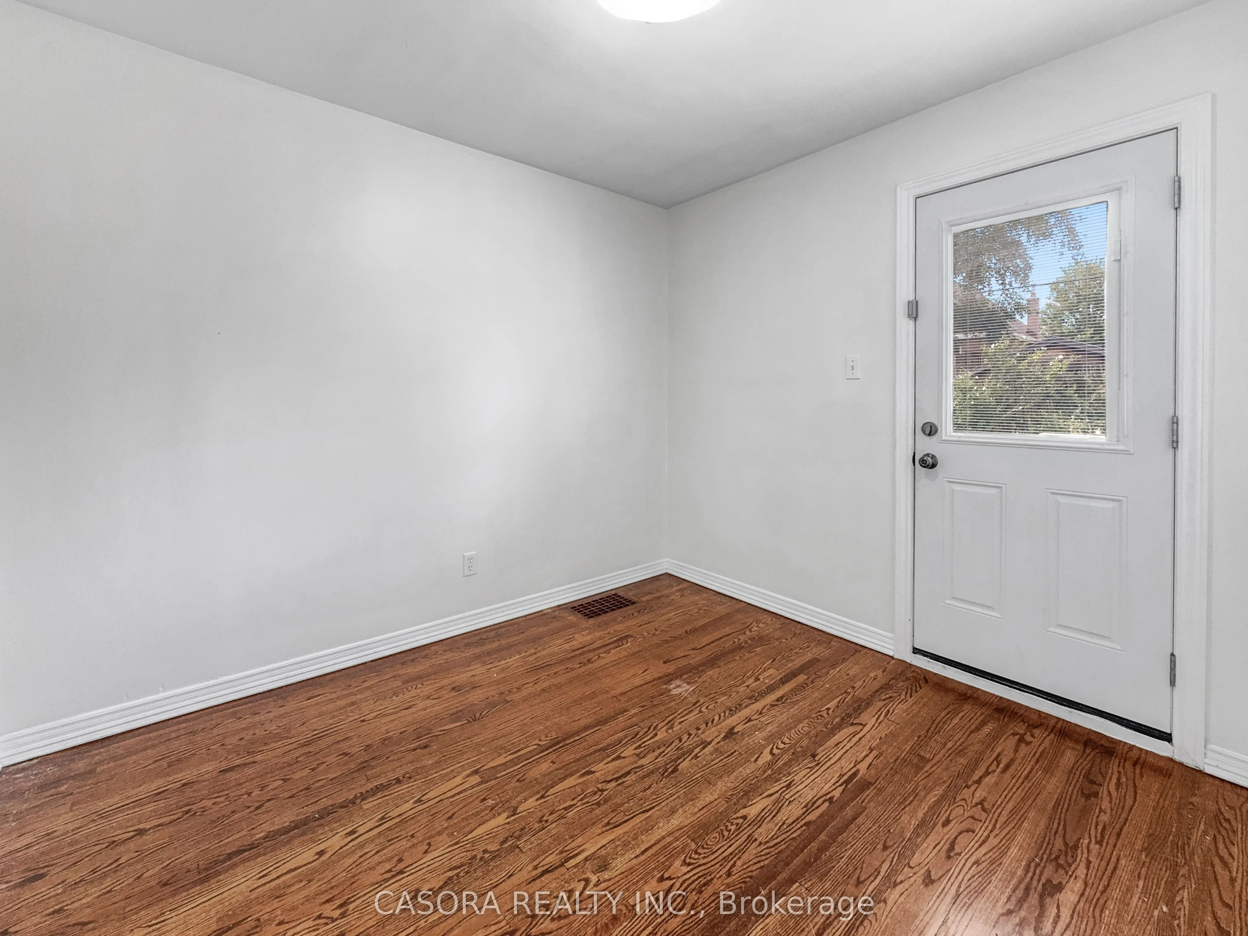 300 East 32nd Street