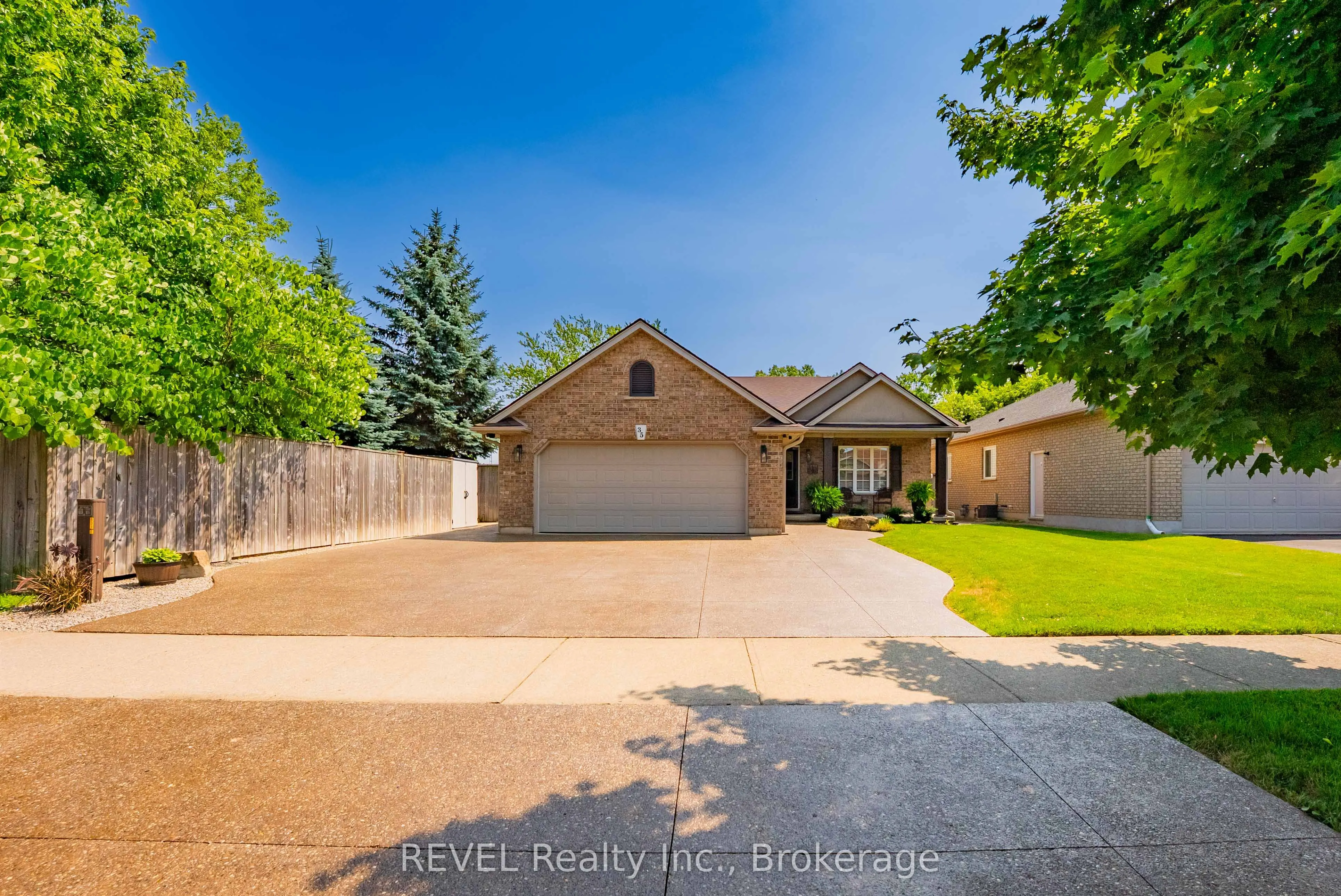 35 Hunter Drive