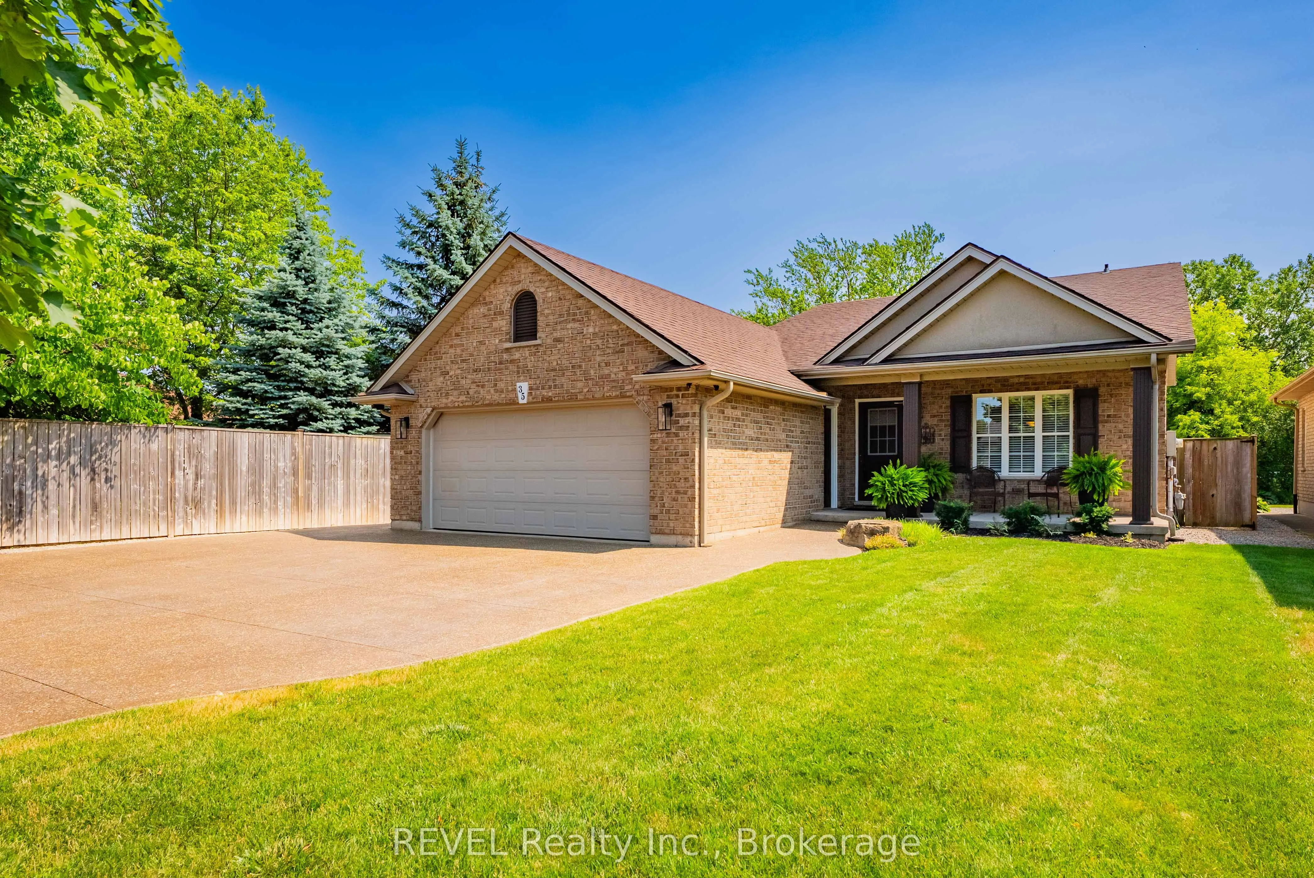 35 Hunter Drive