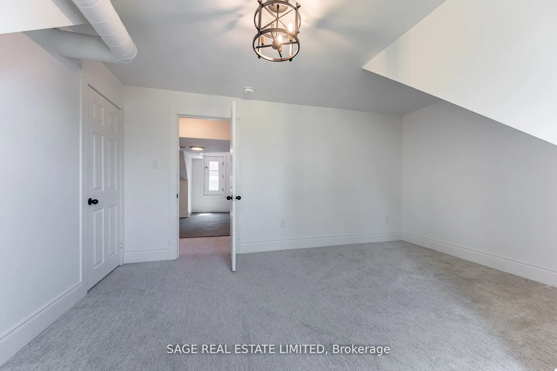 459 Aberdeen Avenue, #3rd