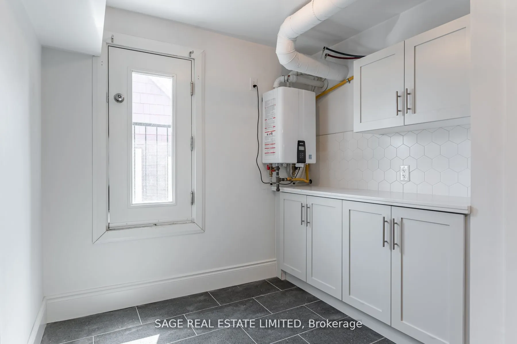 459 Aberdeen Avenue, #3rd